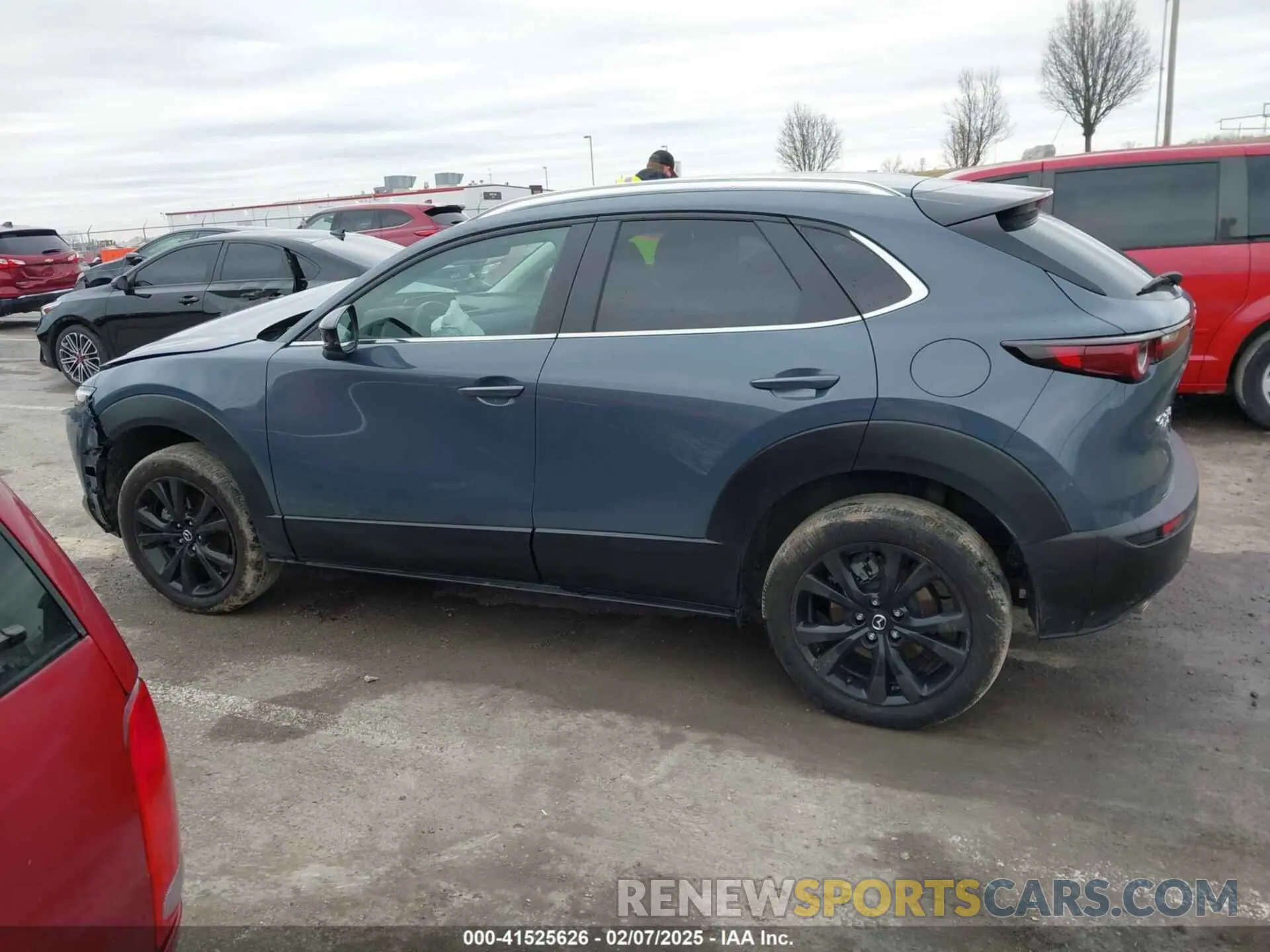 14 Photograph of a damaged car 3MVDMBCL1NM421686 MAZDA CX-30 2022