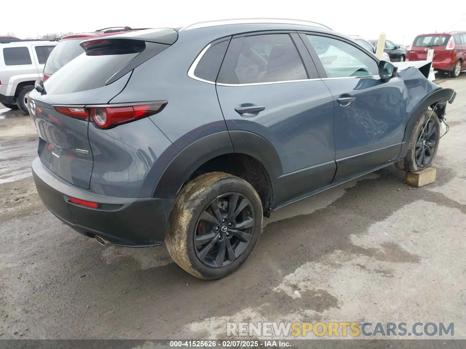 4 Photograph of a damaged car 3MVDMBCL1NM421686 MAZDA CX-30 2022