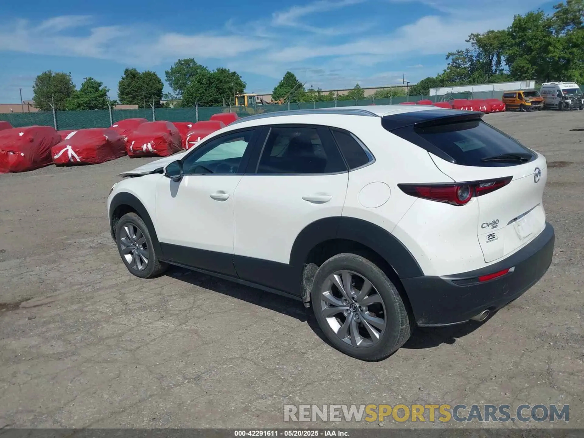 3 Photograph of a damaged car 3MVDMBCL1NM424054 MAZDA CX-30 2022