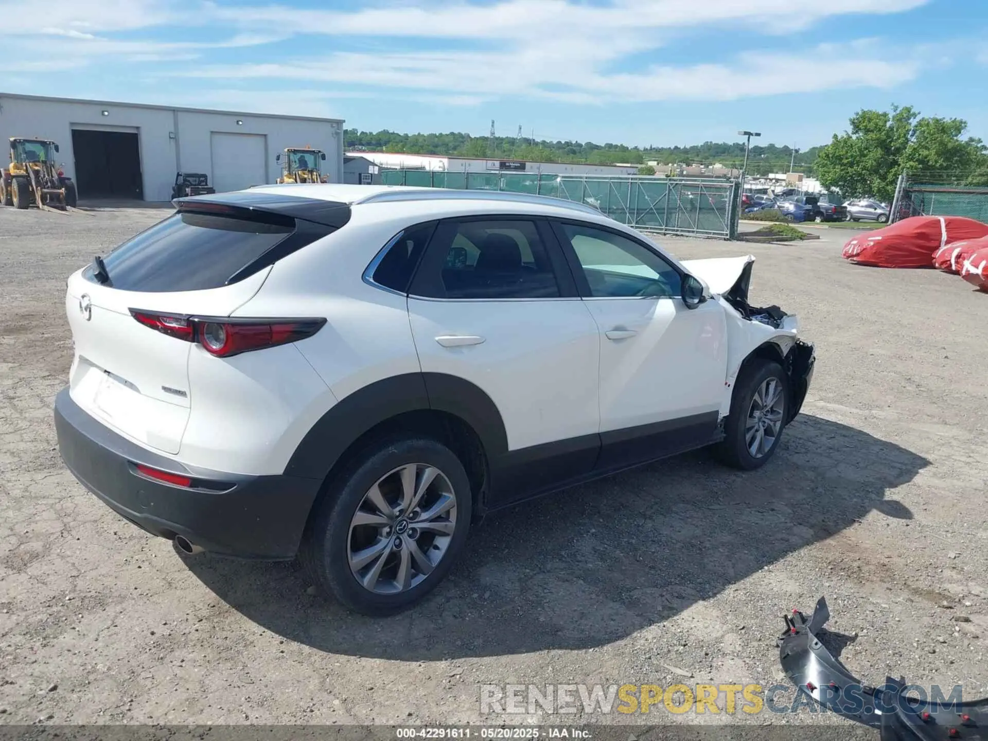 4 Photograph of a damaged car 3MVDMBCL1NM424054 MAZDA CX-30 2022