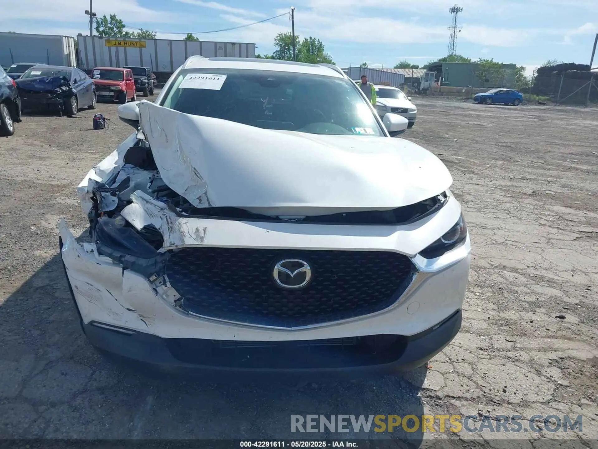 6 Photograph of a damaged car 3MVDMBCL1NM424054 MAZDA CX-30 2022