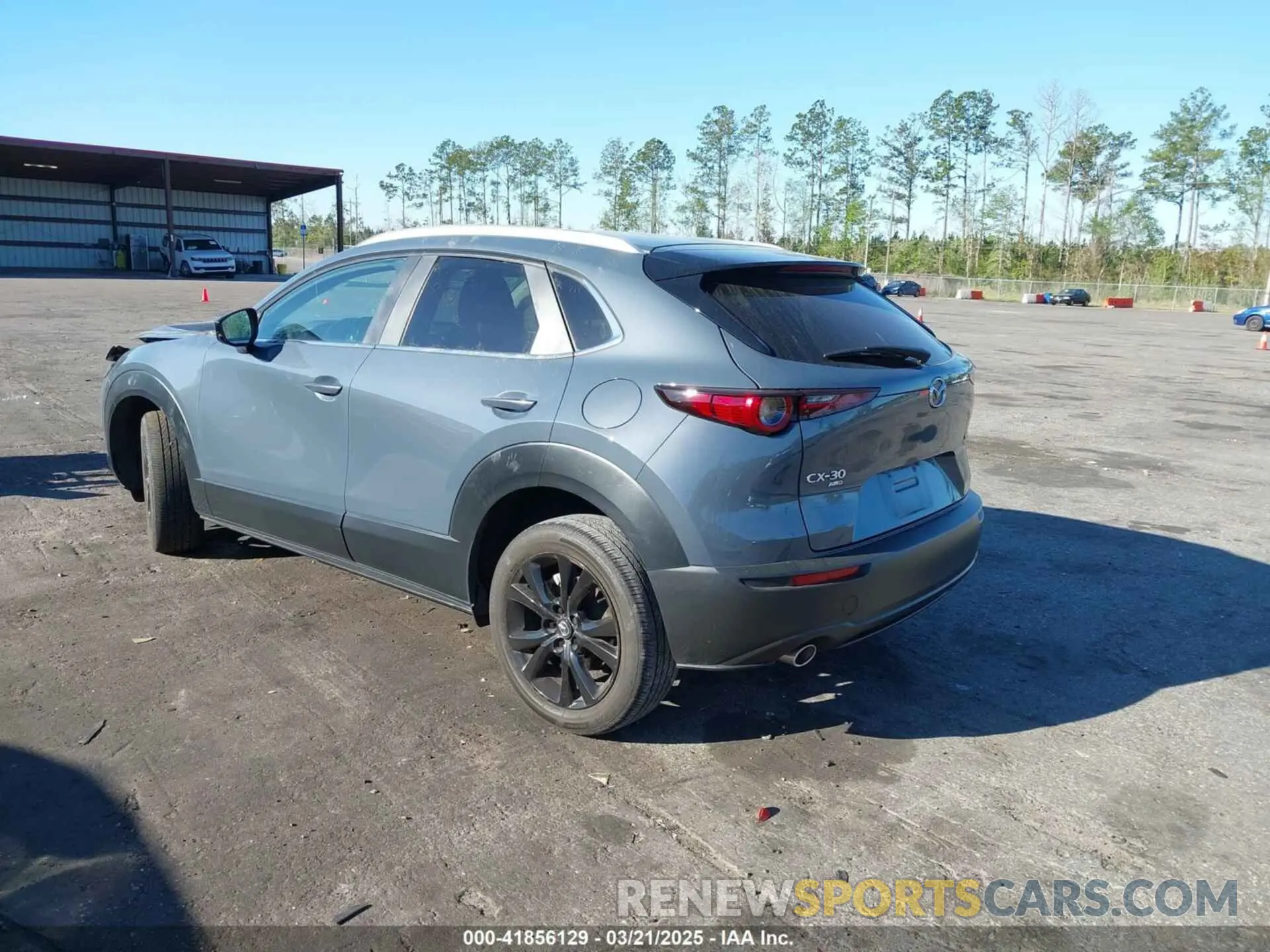 3 Photograph of a damaged car 3MVDMBCL1NM440965 MAZDA CX-30 2022
