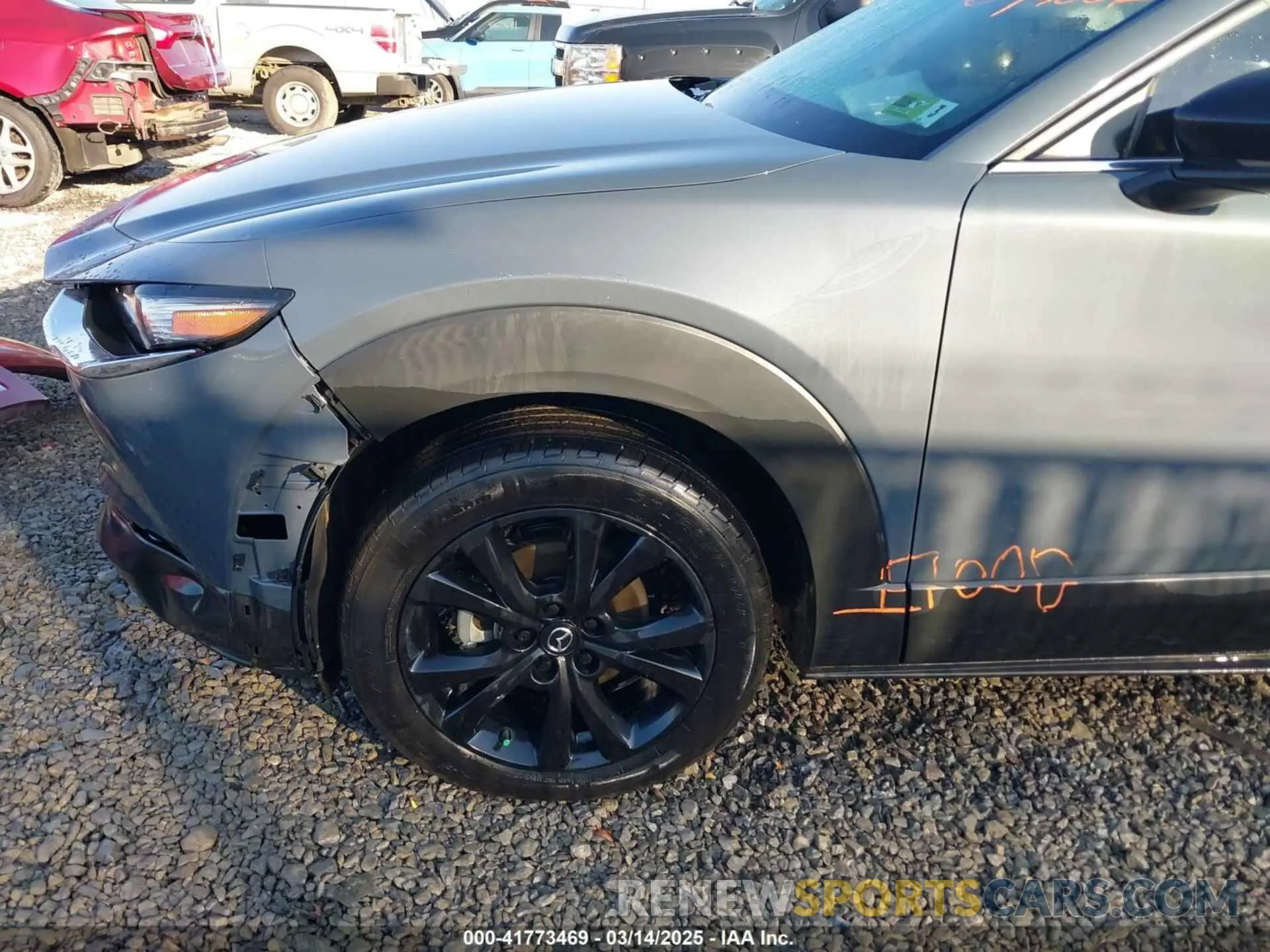 6 Photograph of a damaged car 3MVDMBCL2NM452462 MAZDA CX-30 2022