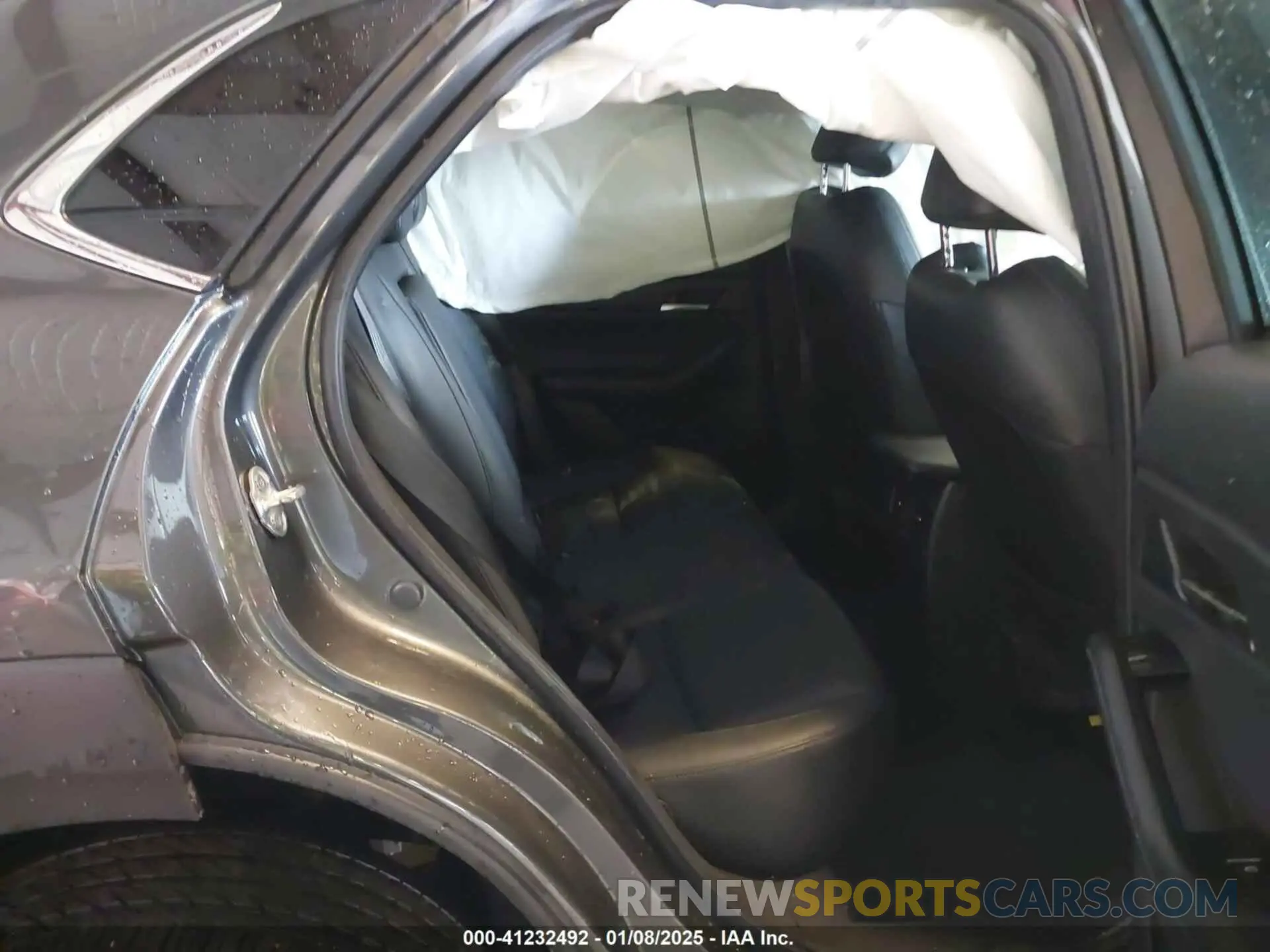 8 Photograph of a damaged car 3MVDMBCL3NM422029 MAZDA CX-30 2022