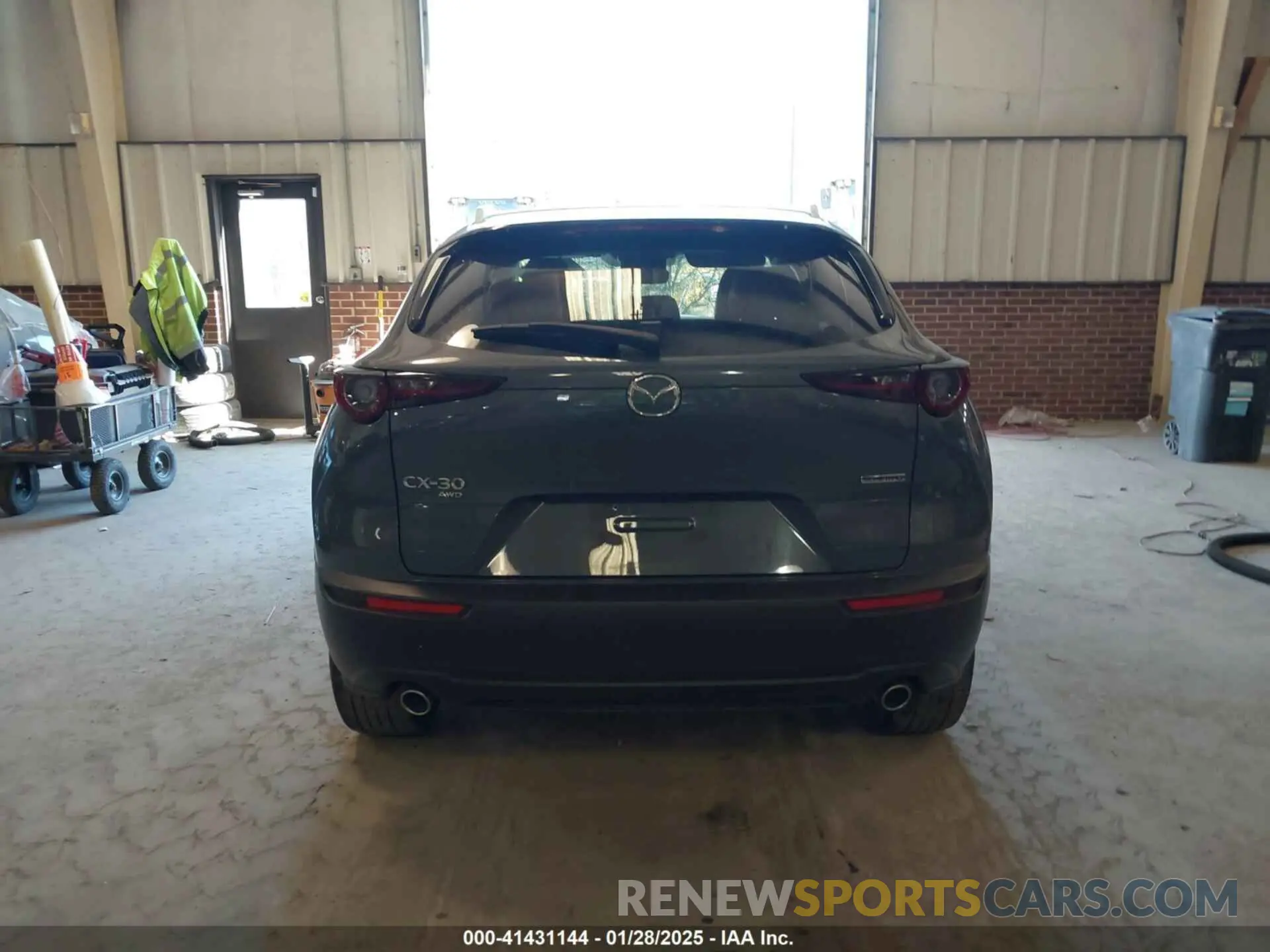 17 Photograph of a damaged car 3MVDMBCL4NM434657 MAZDA CX-30 2022