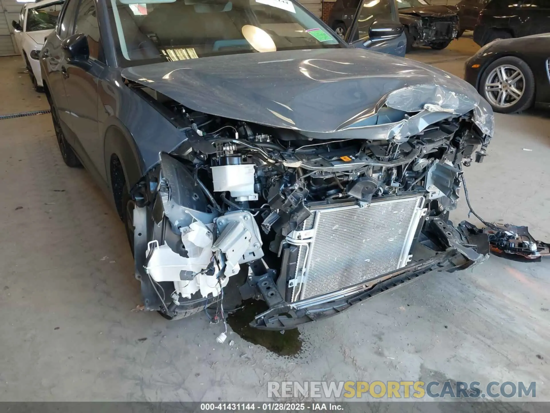 6 Photograph of a damaged car 3MVDMBCL4NM434657 MAZDA CX-30 2022