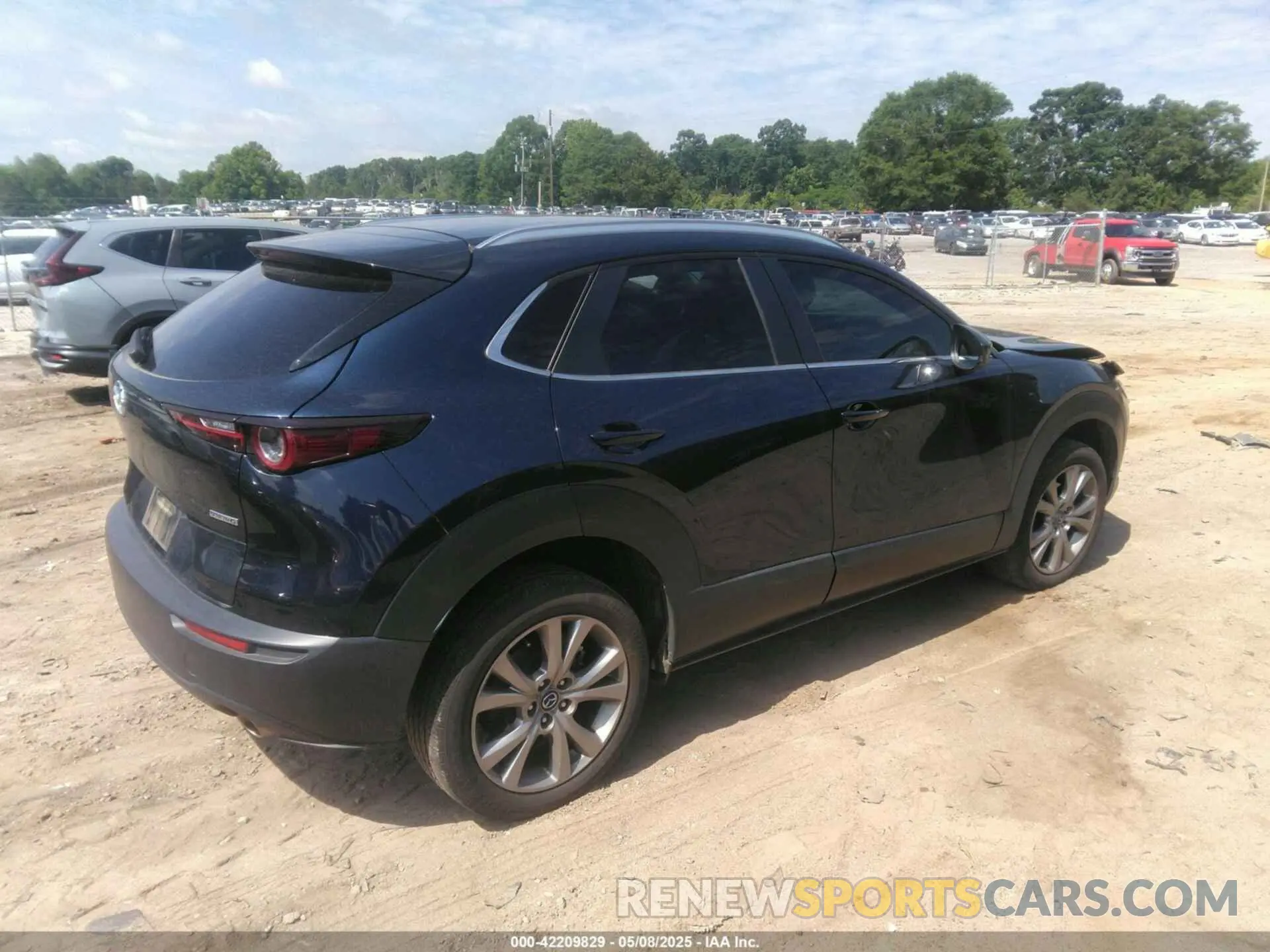 4 Photograph of a damaged car 3MVDMBCL6NM423255 MAZDA CX-30 2022