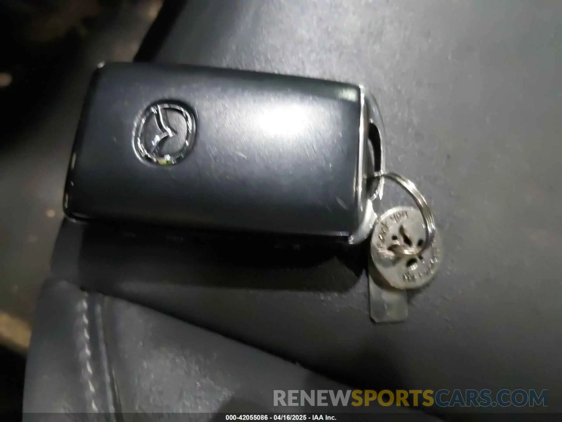 11 Photograph of a damaged car 3MVDMBCL6NM457972 MAZDA CX-30 2022