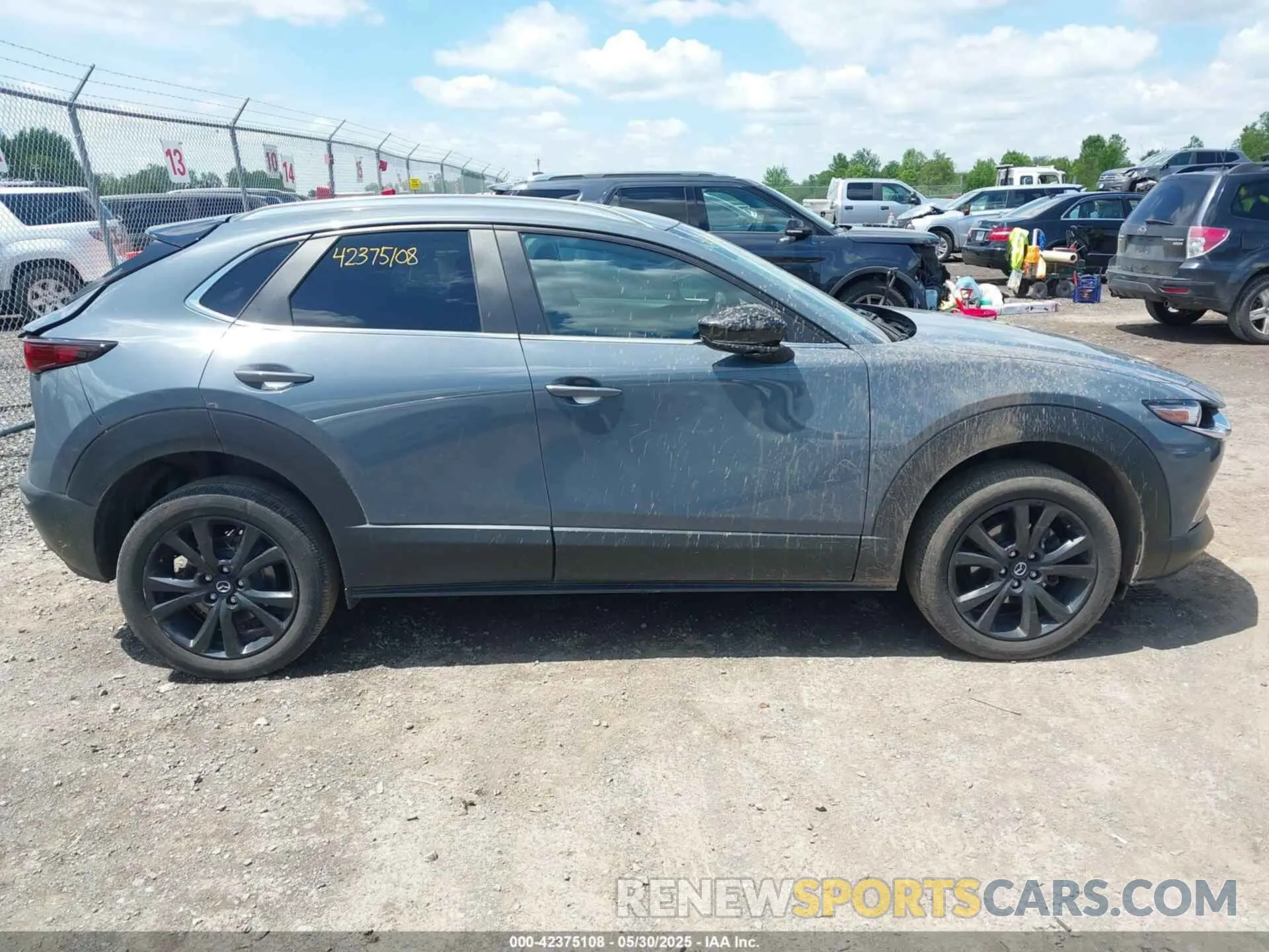 14 Photograph of a damaged car 3MVDMBCL8NM409034 MAZDA CX-30 2022
