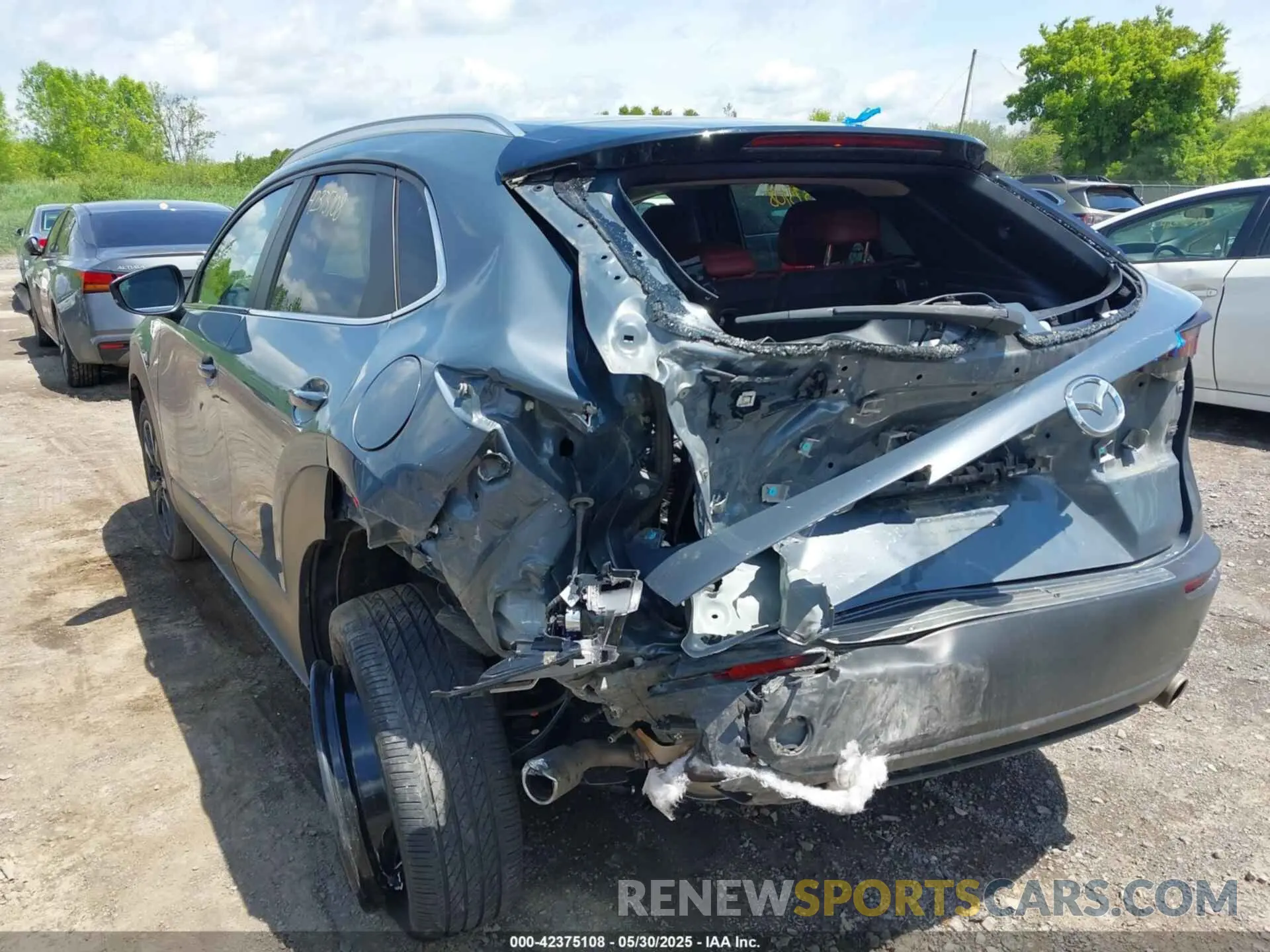 6 Photograph of a damaged car 3MVDMBCL8NM409034 MAZDA CX-30 2022