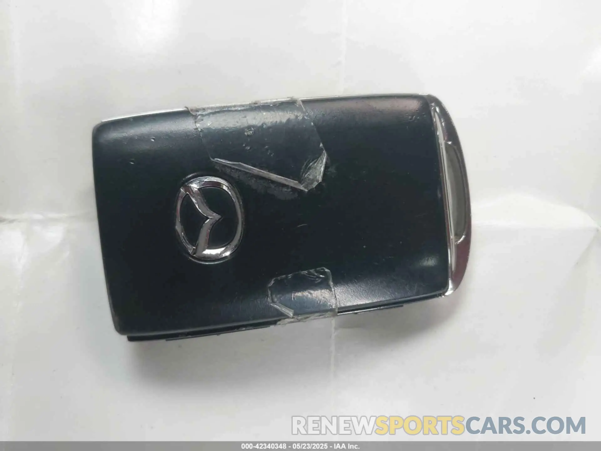 11 Photograph of a damaged car 3MVDMBCL8NM430370 MAZDA CX-30 2022