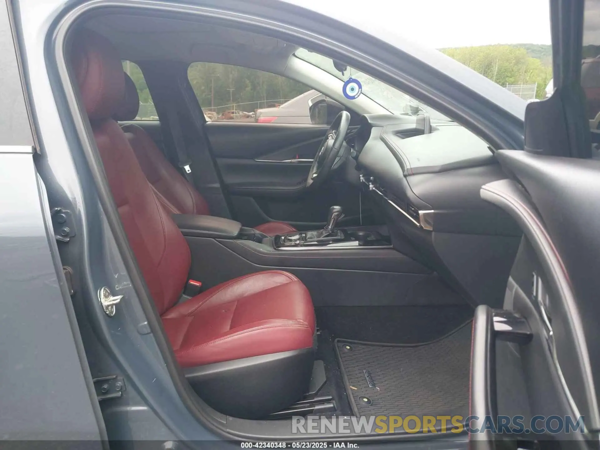 5 Photograph of a damaged car 3MVDMBCL8NM430370 MAZDA CX-30 2022
