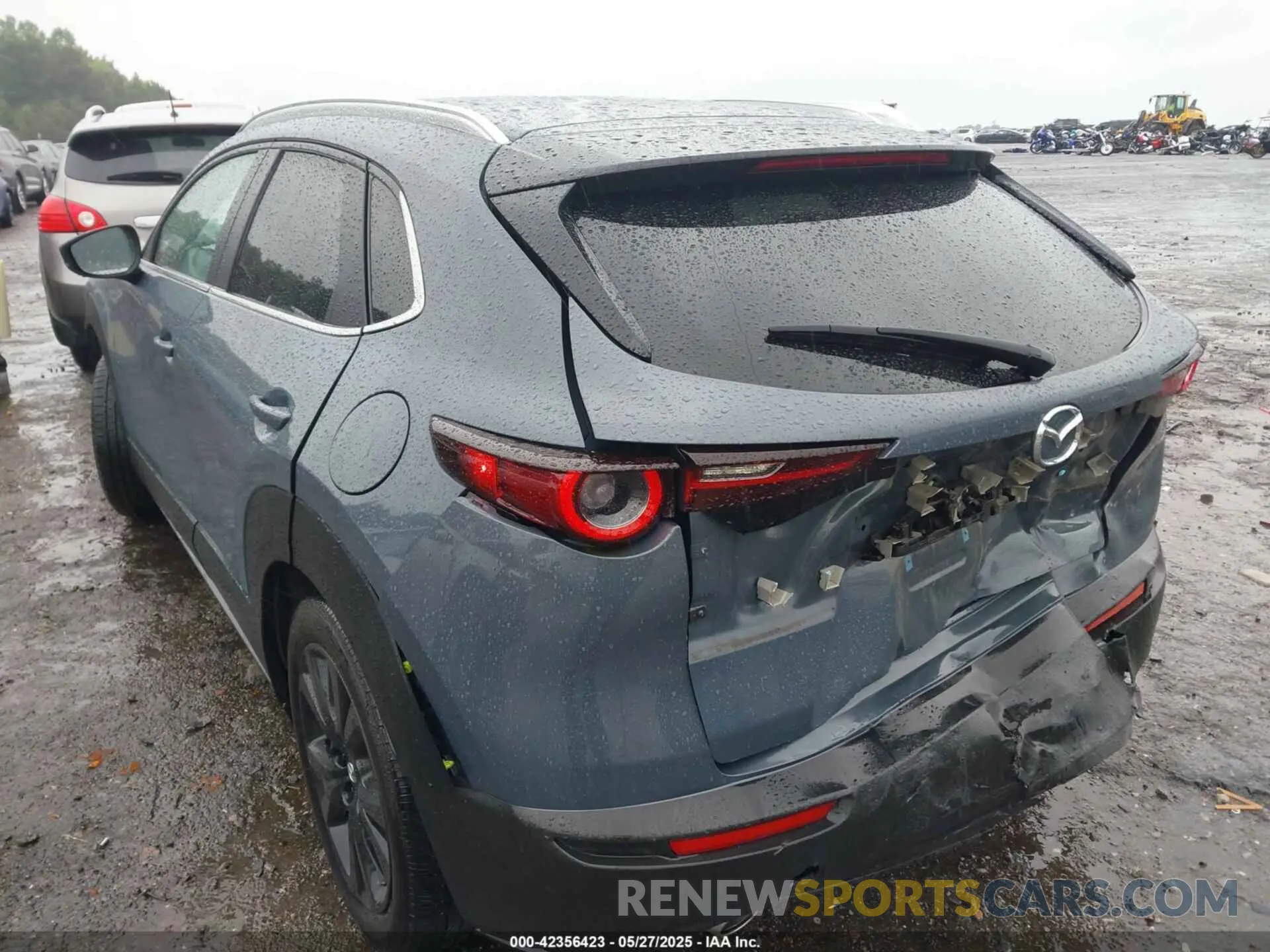 3 Photograph of a damaged car 3MVDMBCL8NM434452 MAZDA CX-30 2022
