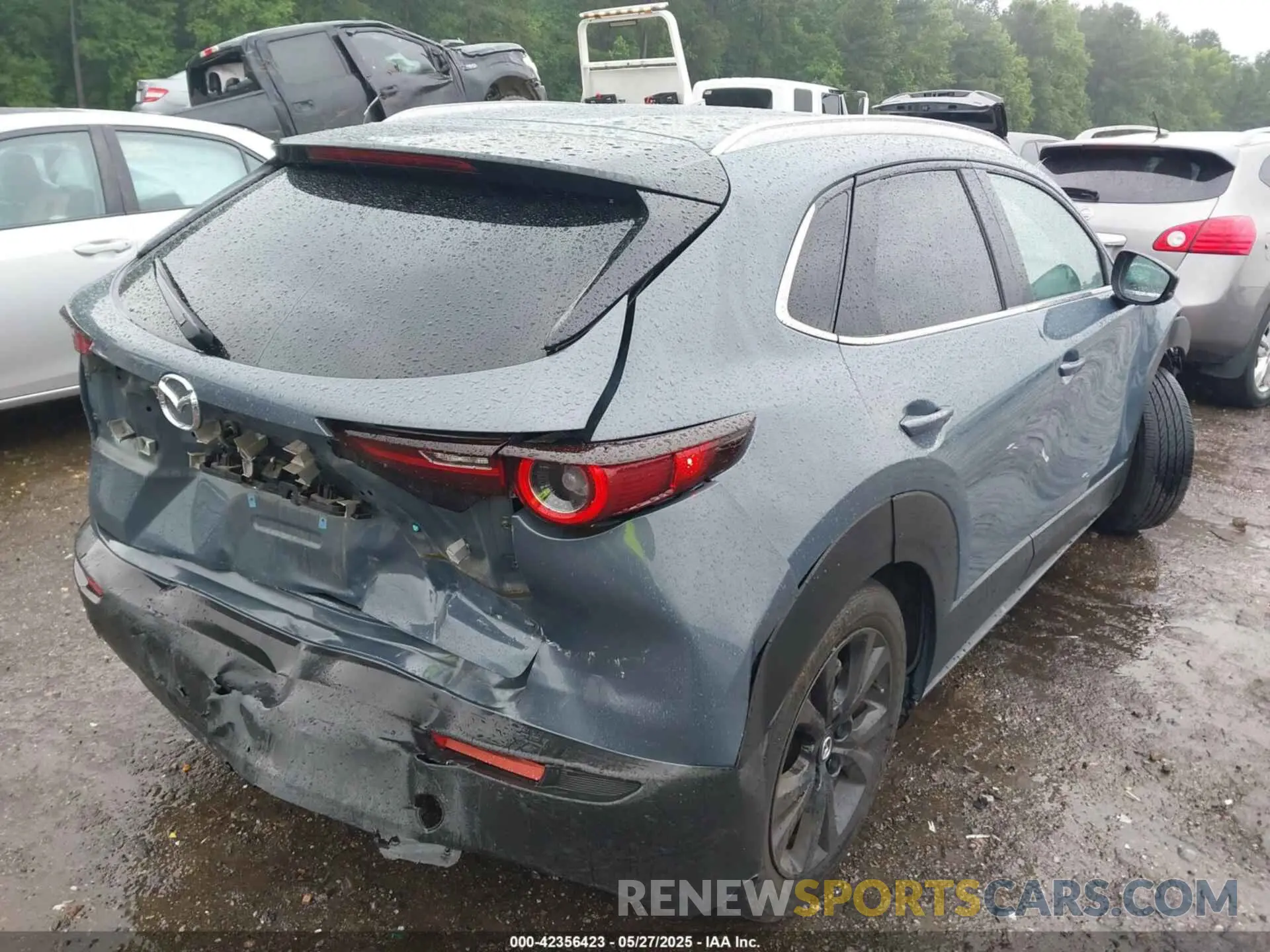 4 Photograph of a damaged car 3MVDMBCL8NM434452 MAZDA CX-30 2022