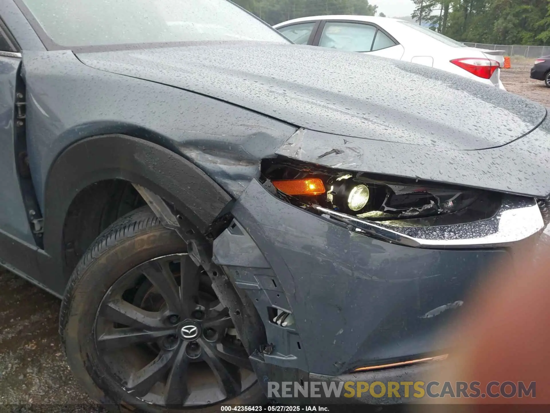 6 Photograph of a damaged car 3MVDMBCL8NM434452 MAZDA CX-30 2022