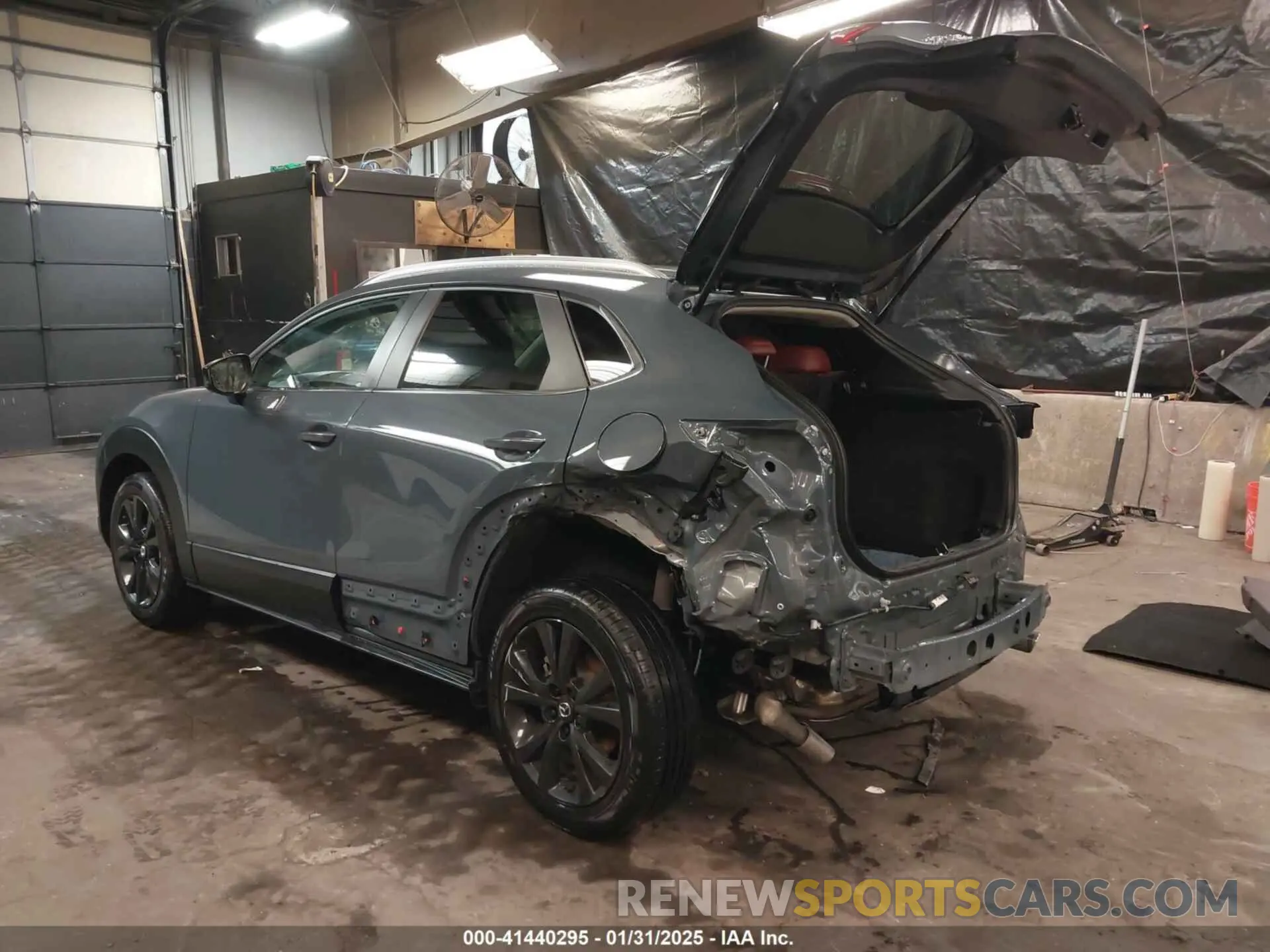 3 Photograph of a damaged car 3MVDMBCLXNM439247 MAZDA CX-30 2022