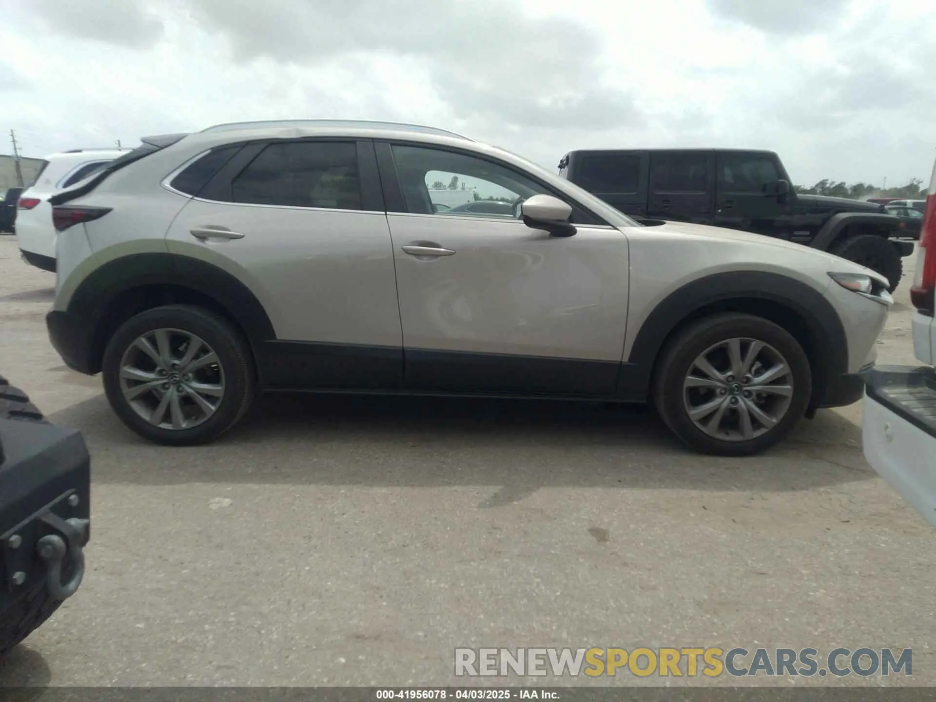 13 Photograph of a damaged car 3MVDMBCLXNM456467 MAZDA CX-30 2022