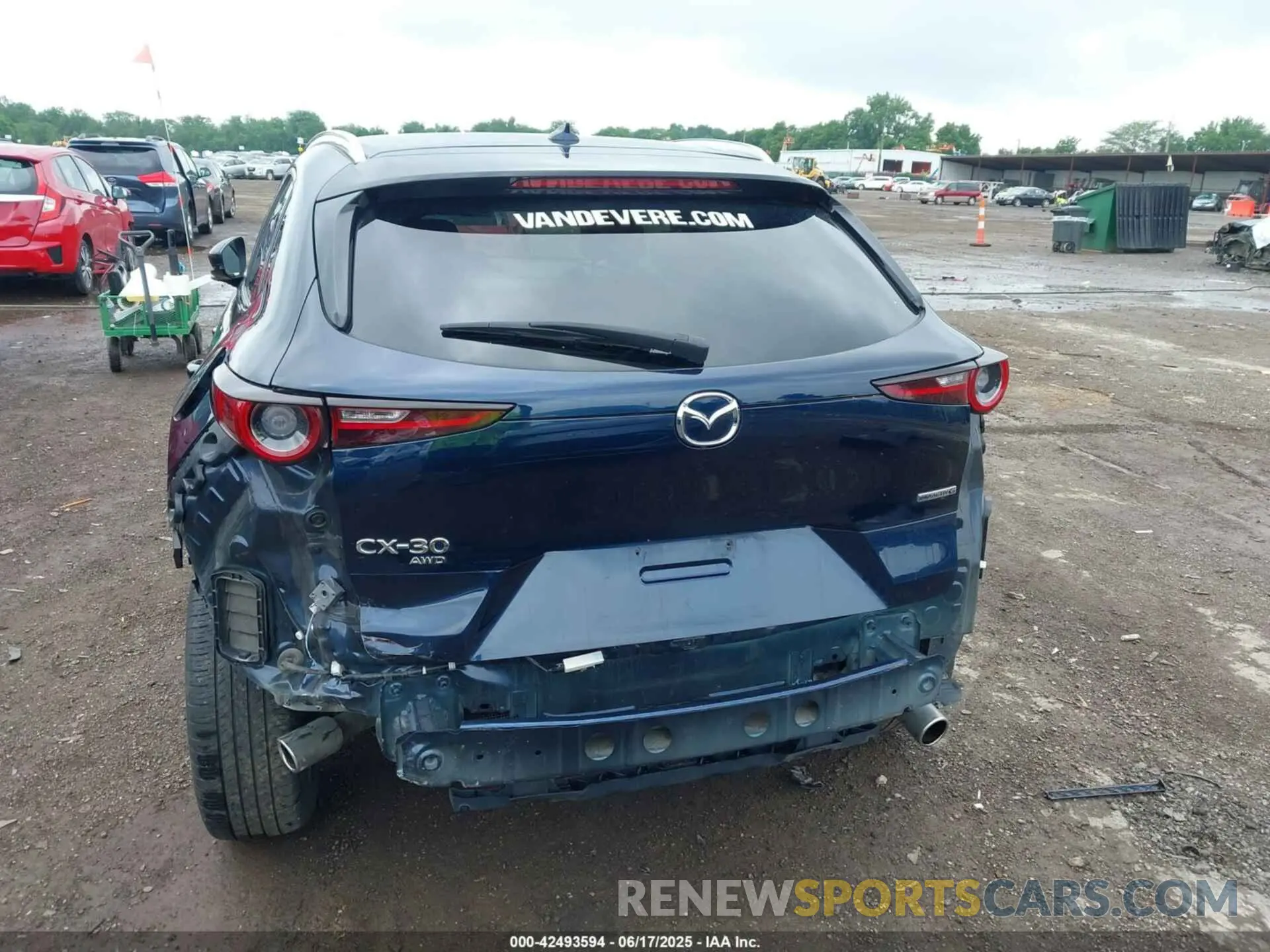 17 Photograph of a damaged car 3MVDMBDL0NM413545 MAZDA CX-30 2022