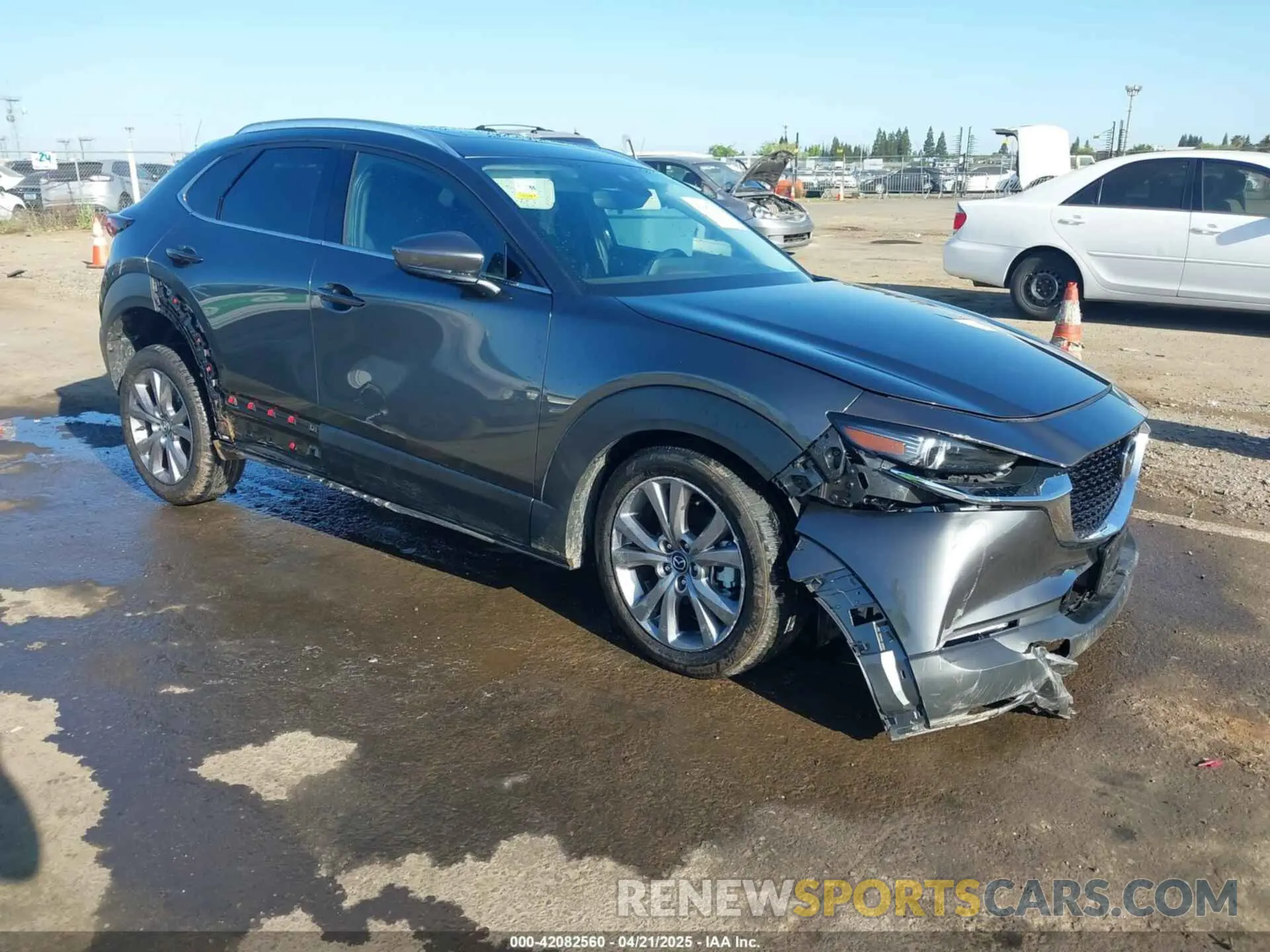 1 Photograph of a damaged car 3MVDMBDL0NM413867 MAZDA CX-30 2022