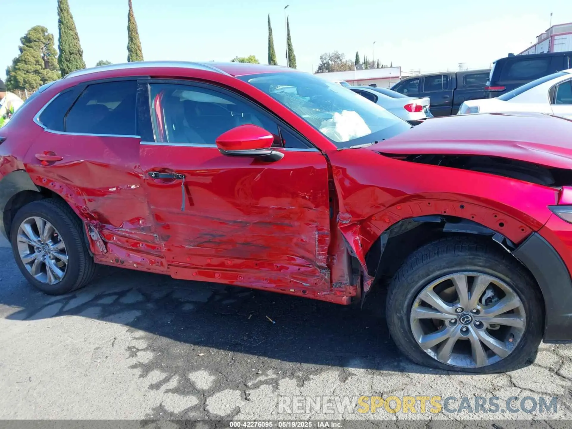 17 Photograph of a damaged car 3MVDMBDL0NM454855 MAZDA CX-30 2022