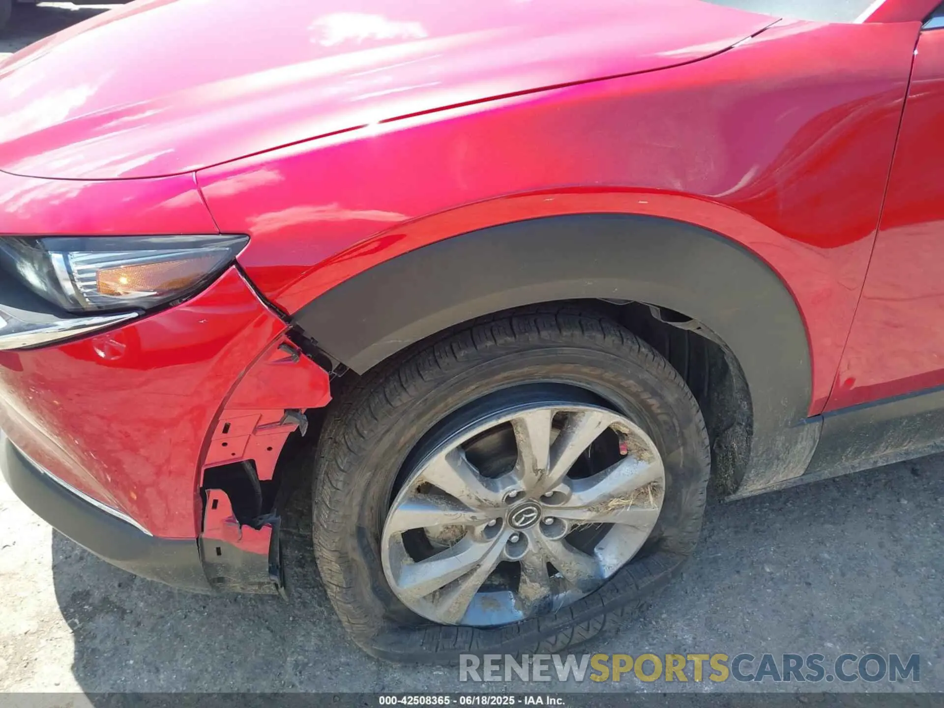 12 Photograph of a damaged car 3MVDMBDL2NM413756 MAZDA CX-30 2022