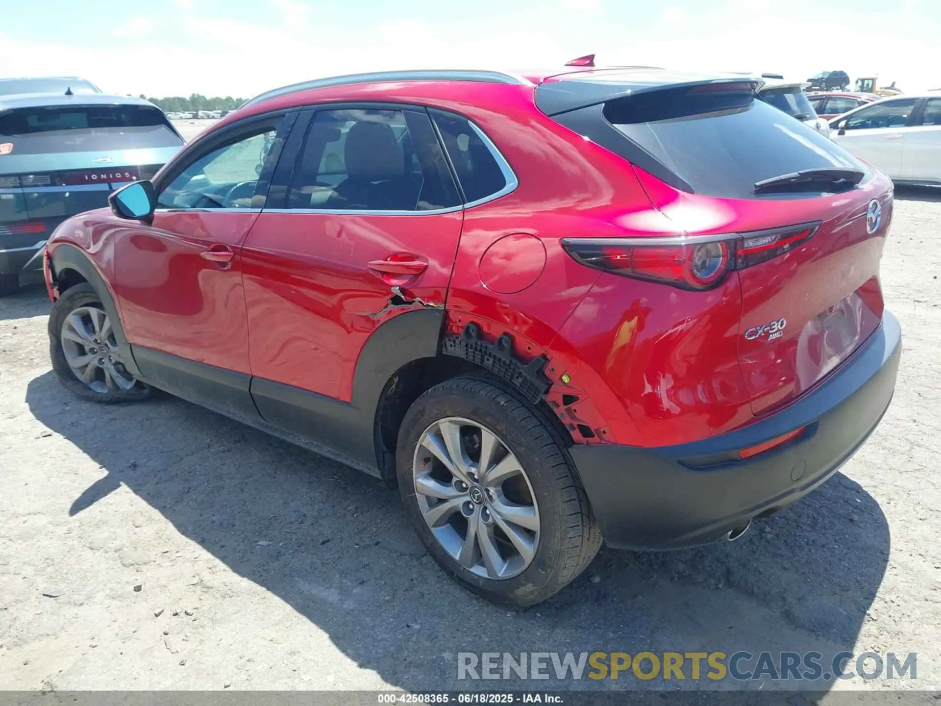 3 Photograph of a damaged car 3MVDMBDL2NM413756 MAZDA CX-30 2022