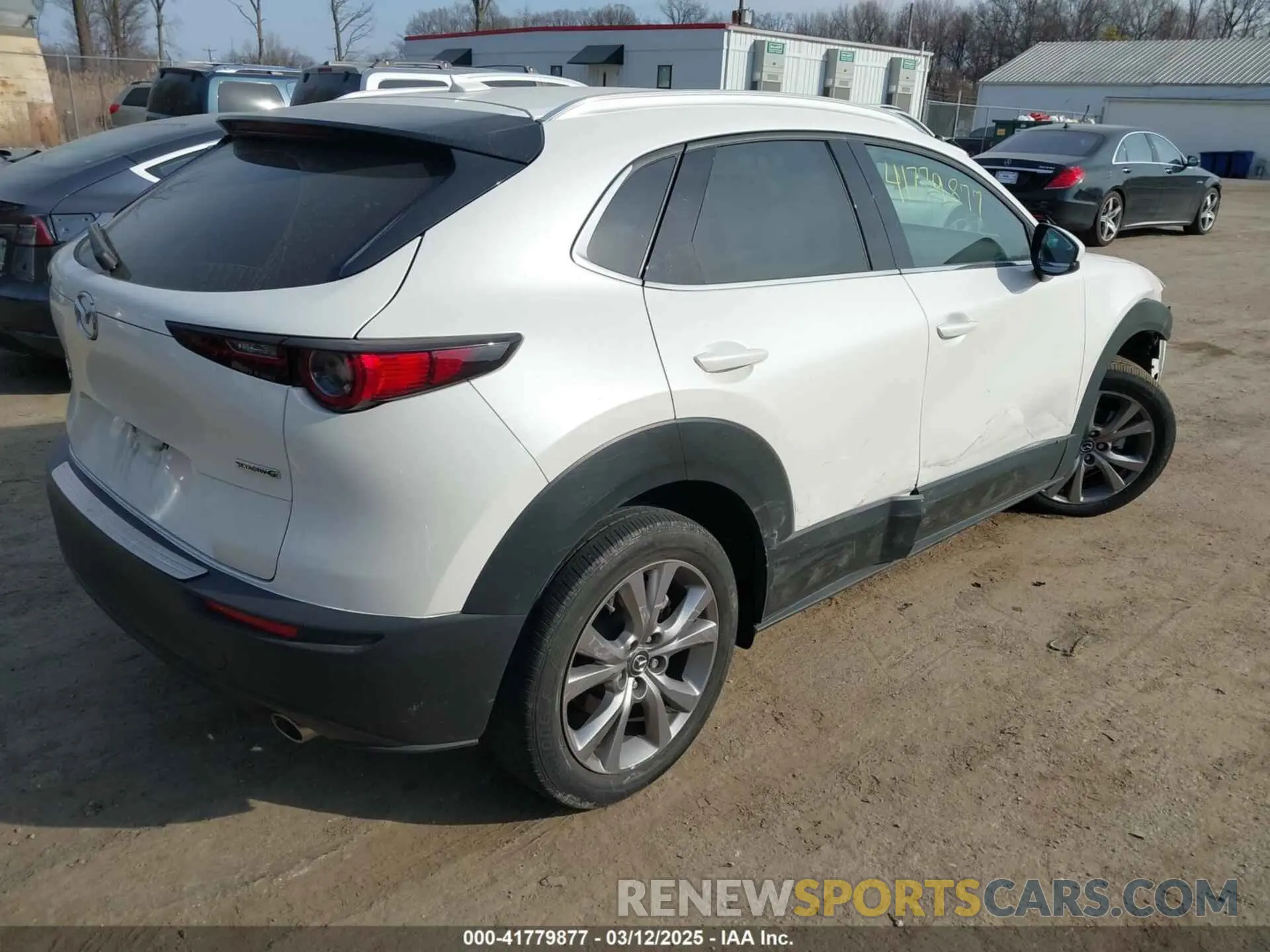 4 Photograph of a damaged car 3MVDMBDL7NM412263 MAZDA CX-30 2022