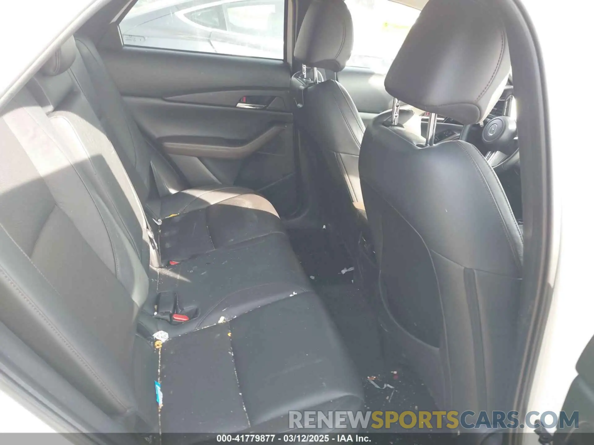 8 Photograph of a damaged car 3MVDMBDL7NM412263 MAZDA CX-30 2022