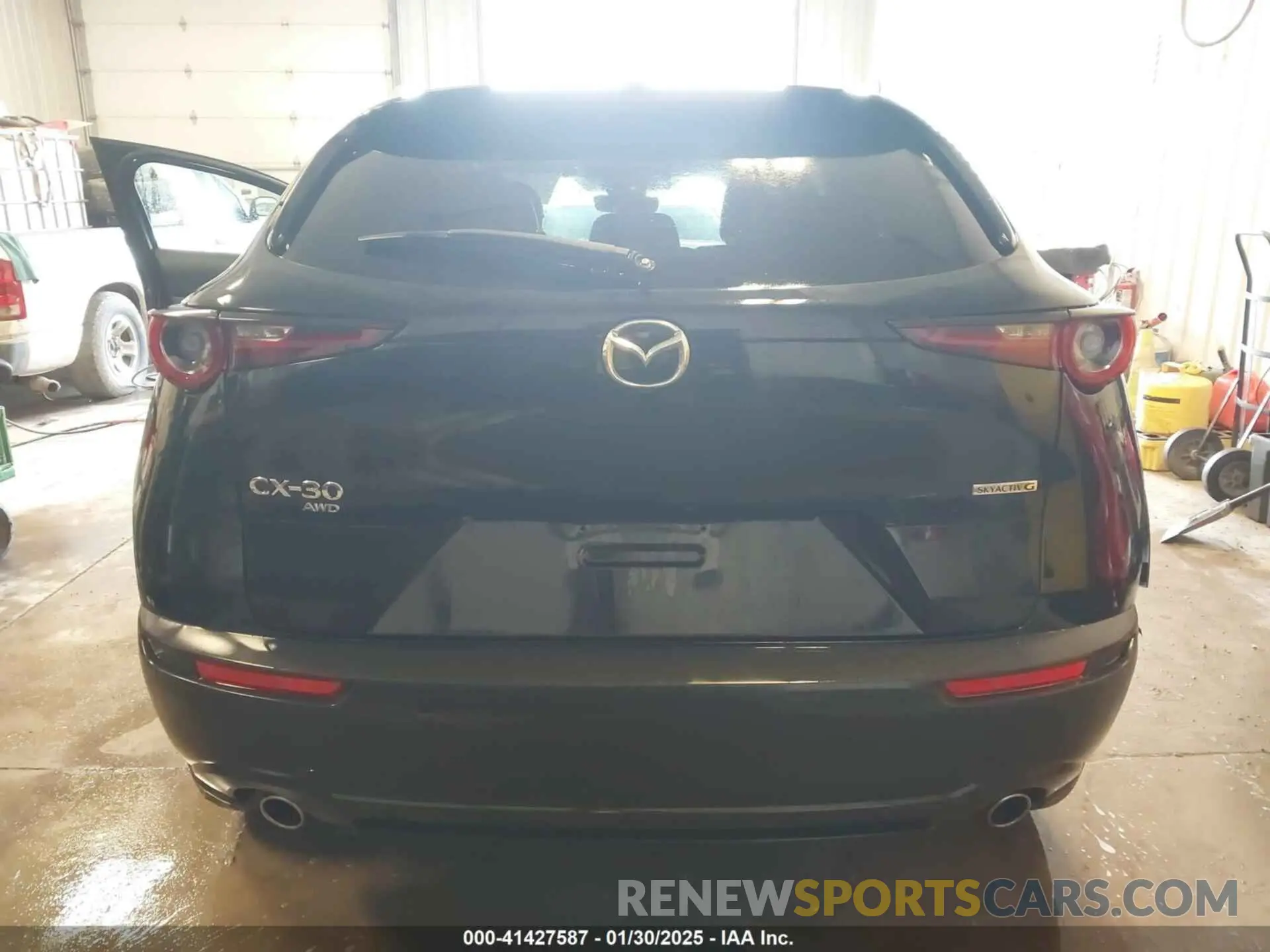 16 Photograph of a damaged car 3MVDMBDLXNM403959 MAZDA CX-30 2022