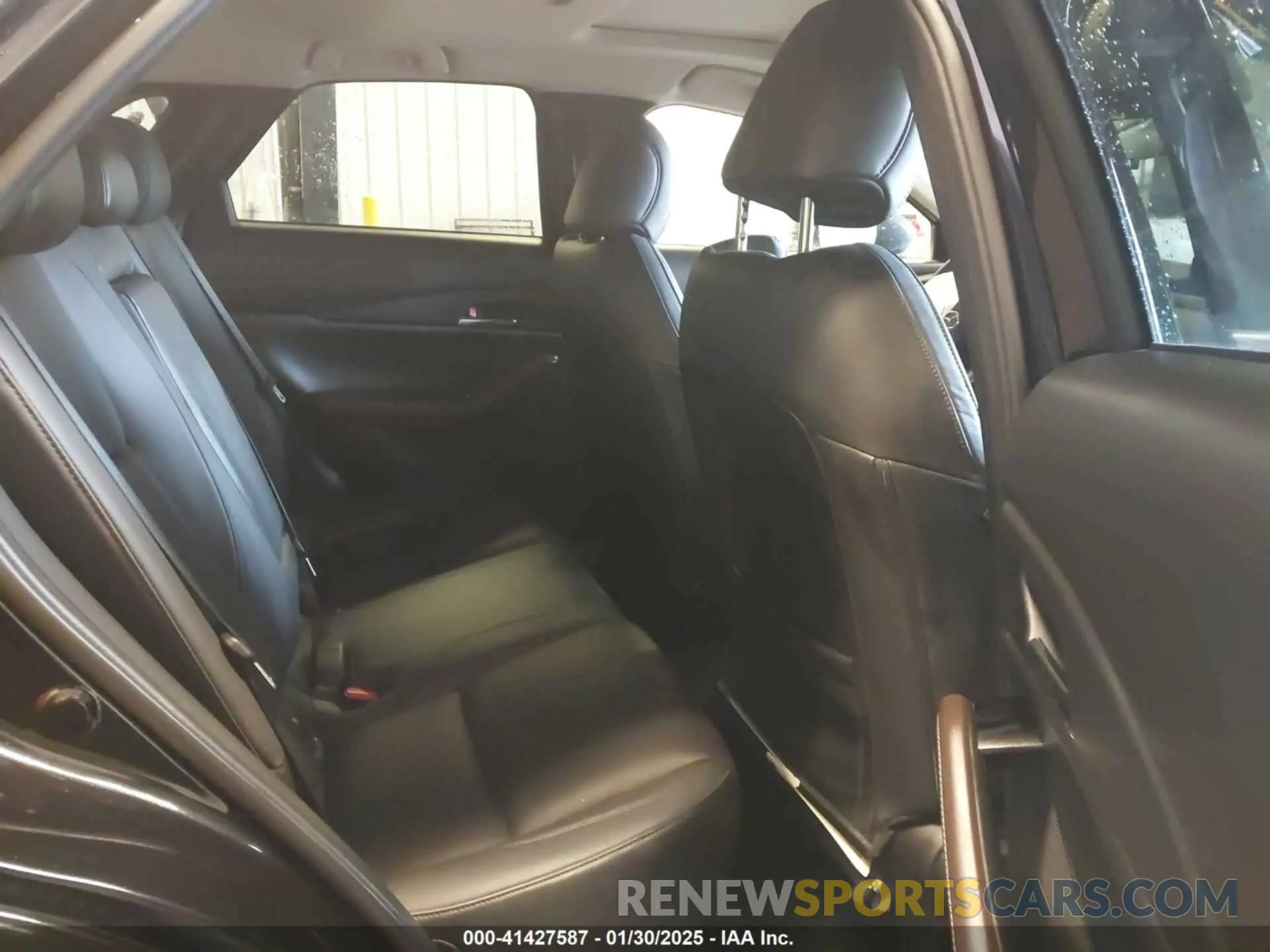 8 Photograph of a damaged car 3MVDMBDLXNM403959 MAZDA CX-30 2022