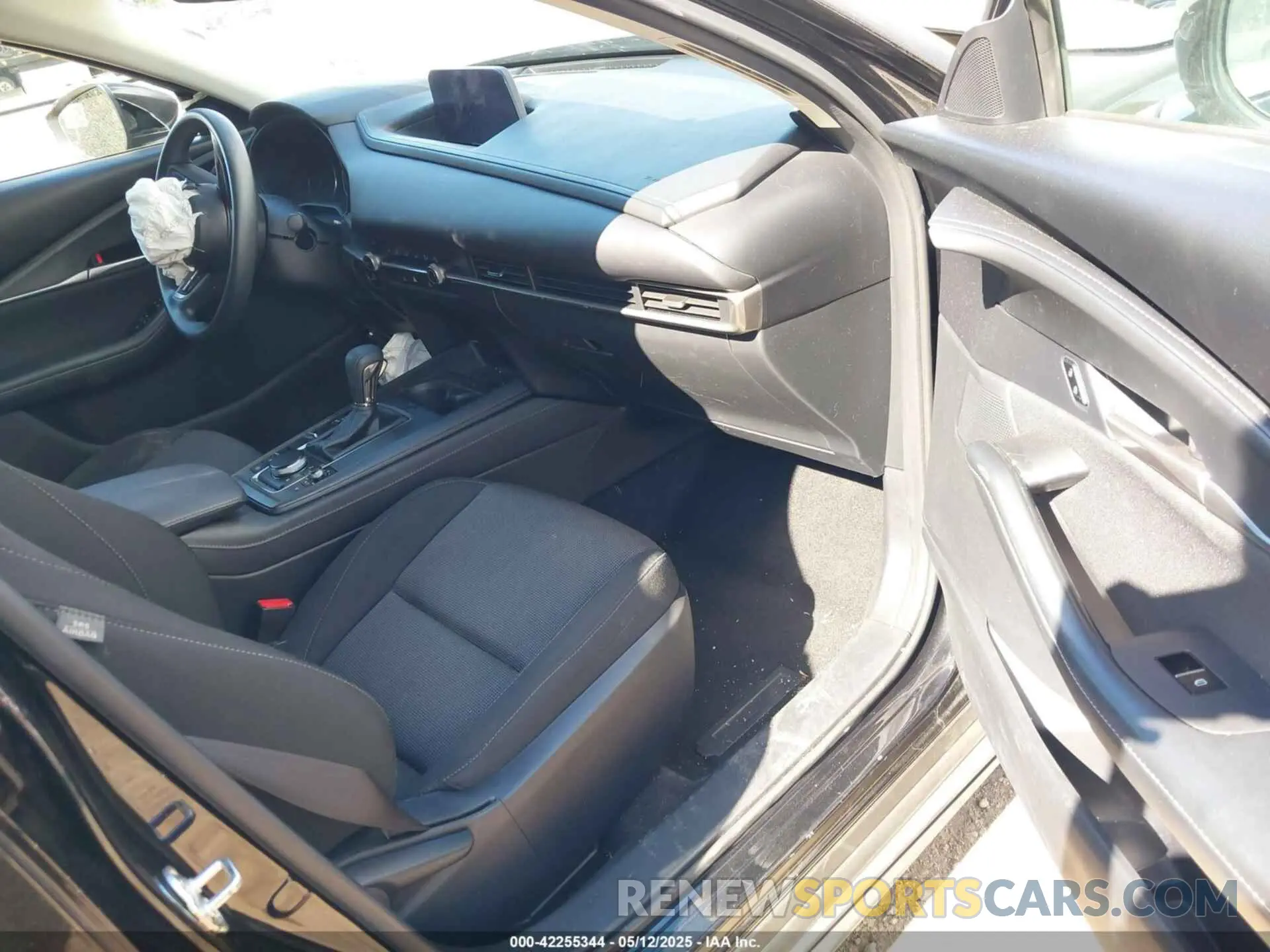 5 Photograph of a damaged car 3MVDMBAM0PM519901 MAZDA CX-30 2023