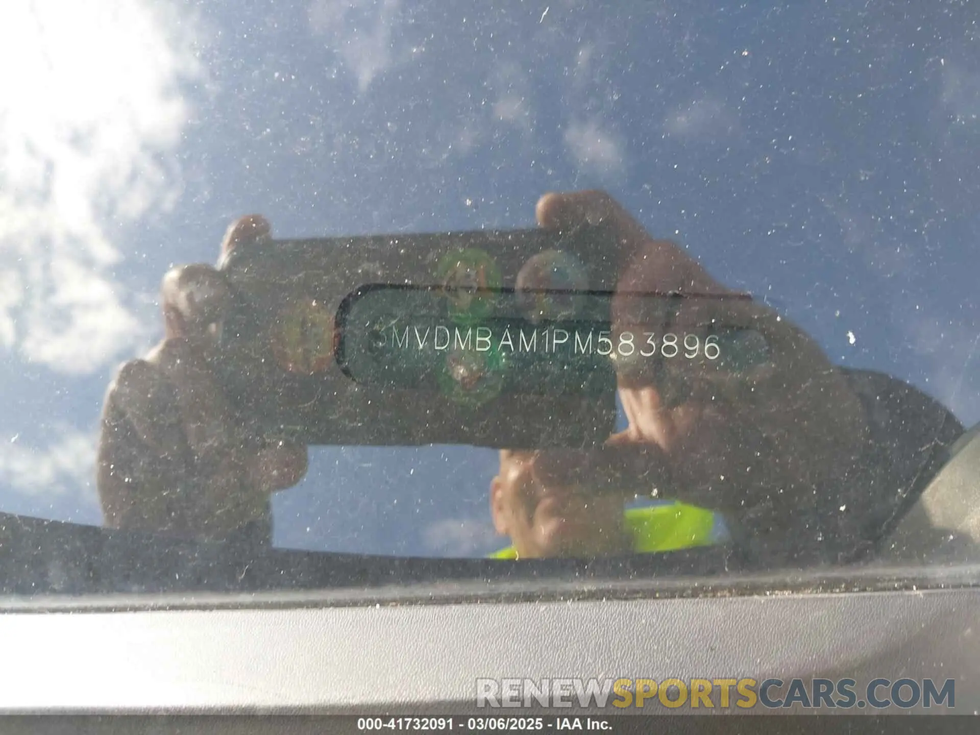 9 Photograph of a damaged car 3MVDMBAM1PM583896 MAZDA CX-30 2023