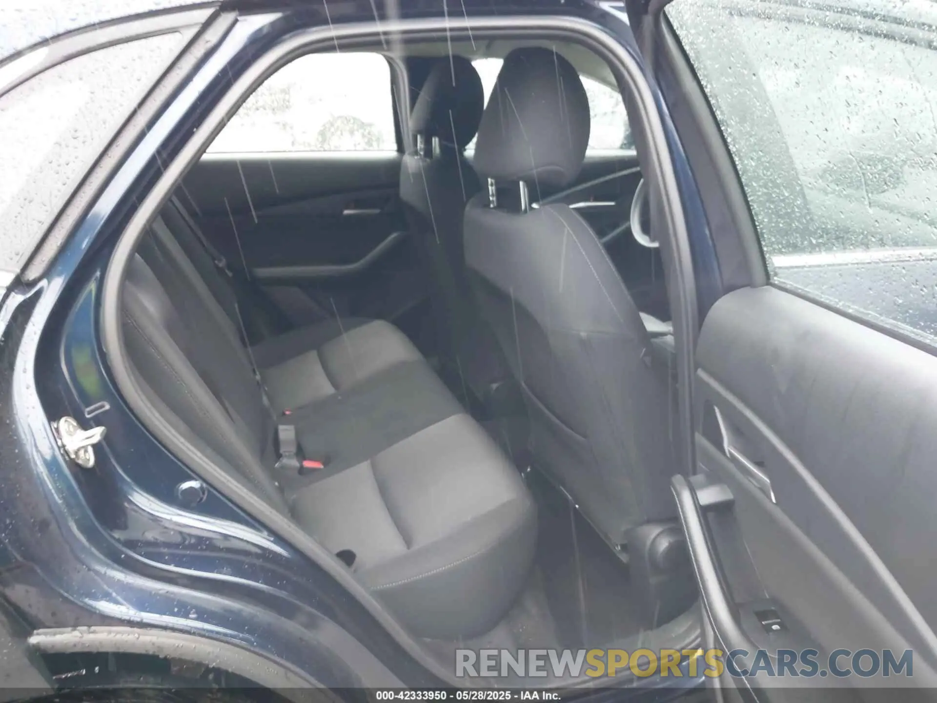 8 Photograph of a damaged car 3MVDMBAM3PM579929 MAZDA CX-30 2023