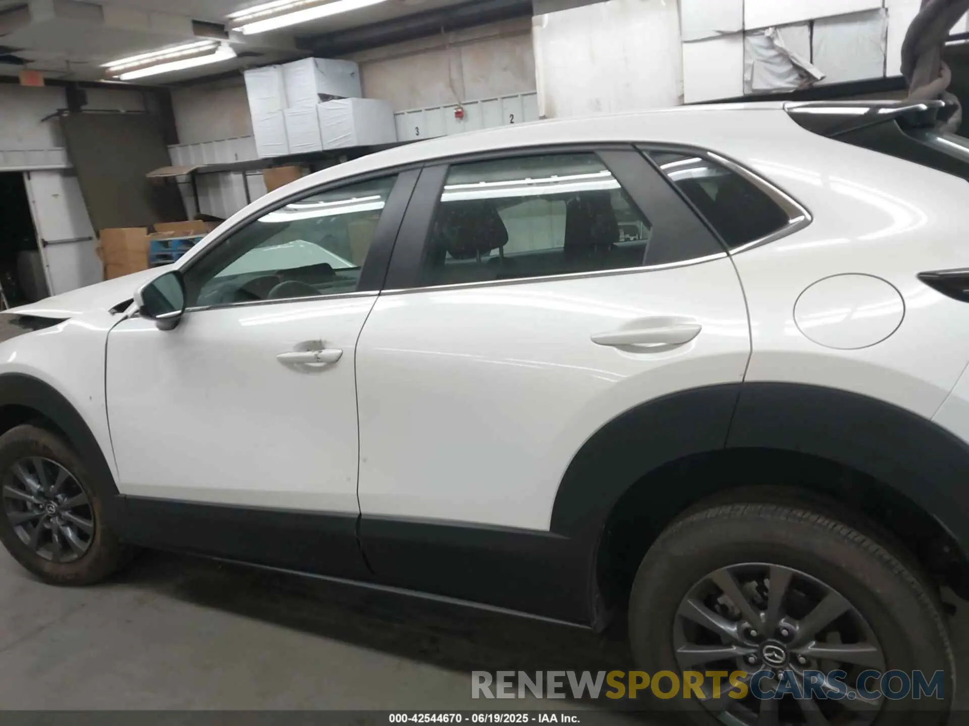 14 Photograph of a damaged car 3MVDMBAM5PM510403 MAZDA CX-30 2023