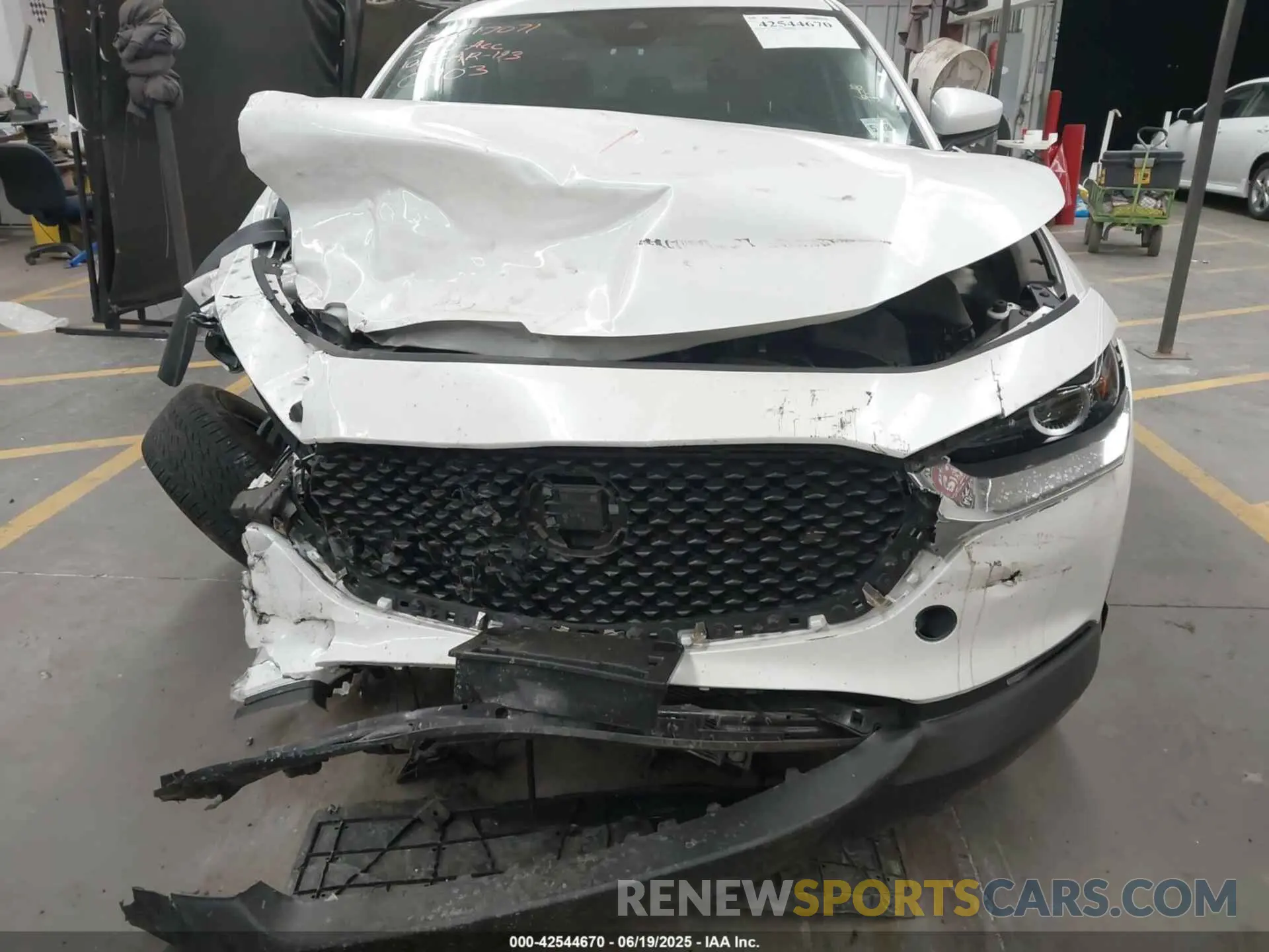 6 Photograph of a damaged car 3MVDMBAM5PM510403 MAZDA CX-30 2023