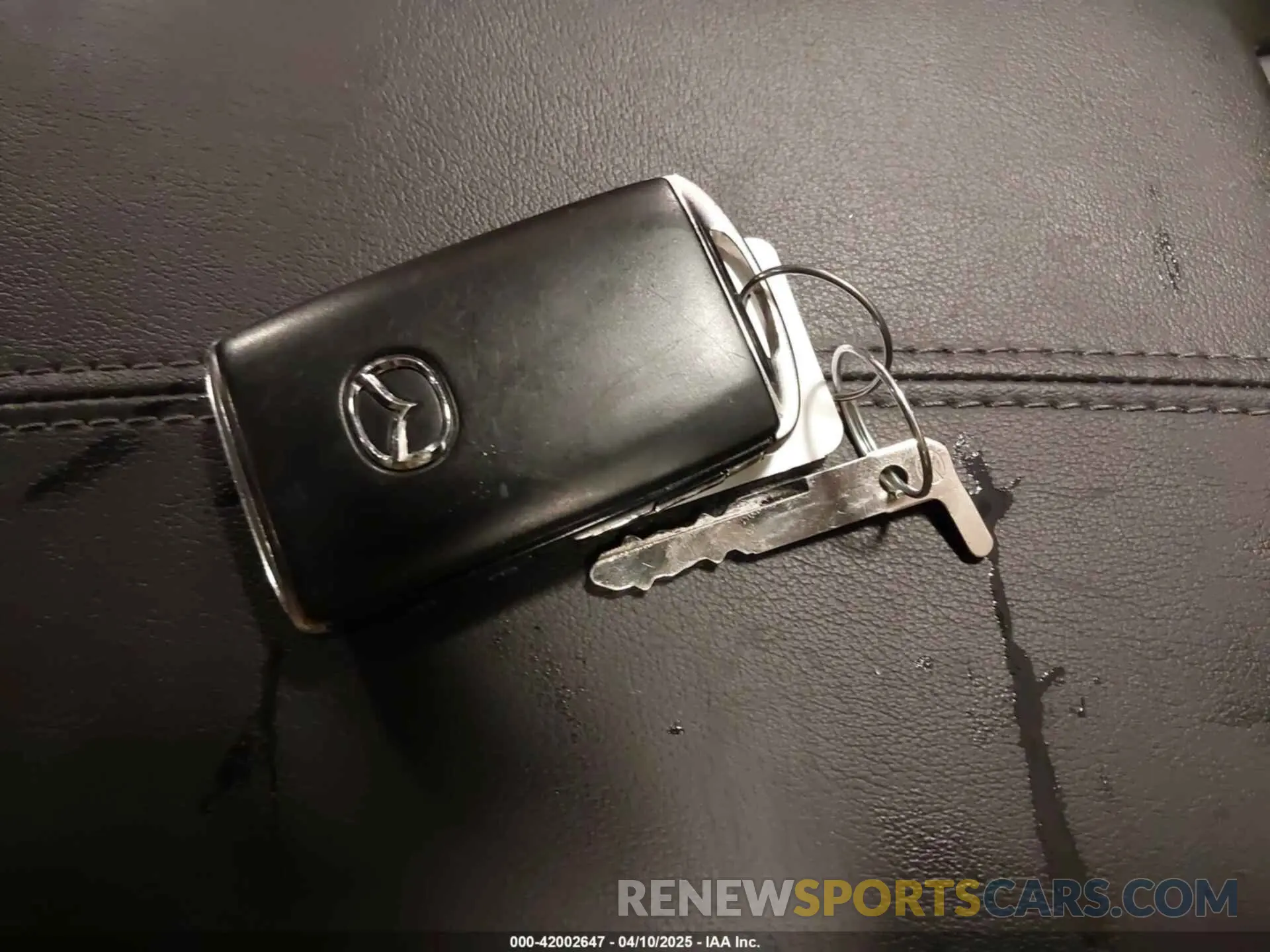 11 Photograph of a damaged car 3MVDMBAM6PM541935 MAZDA CX-30 2023