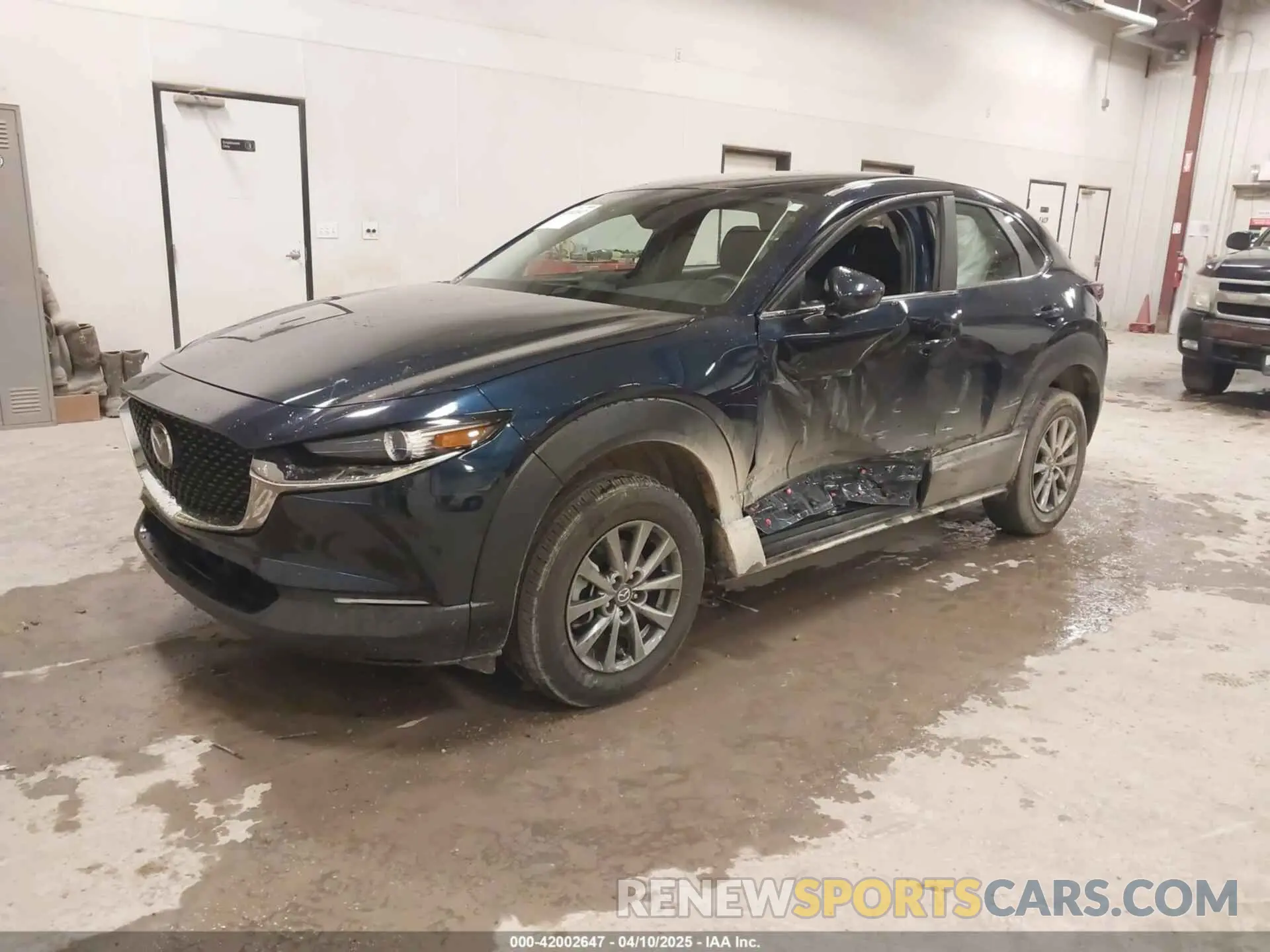 2 Photograph of a damaged car 3MVDMBAM6PM541935 MAZDA CX-30 2023