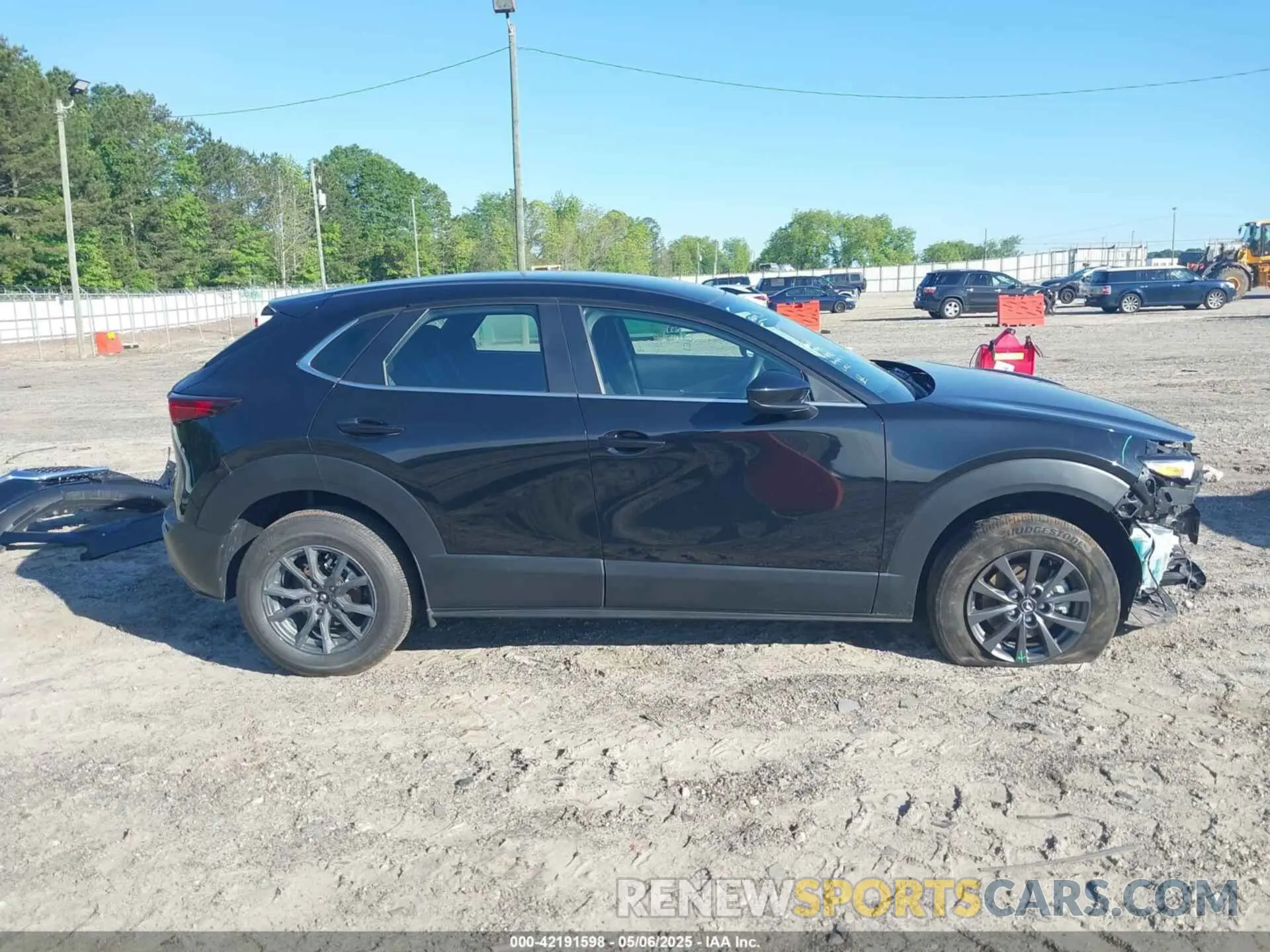 14 Photograph of a damaged car 3MVDMBAM7PM528546 MAZDA CX-30 2023