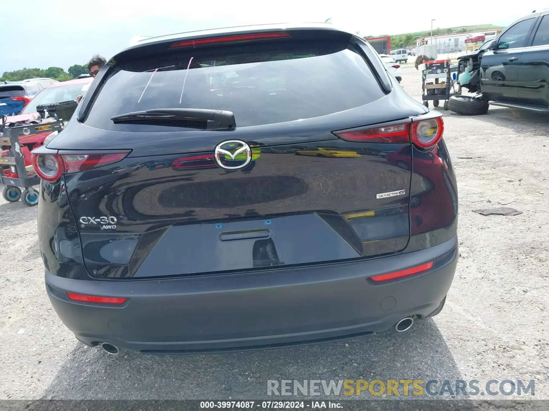 17 Photograph of a damaged car 3MVDMBBM2PM531336 MAZDA CX-30 2023