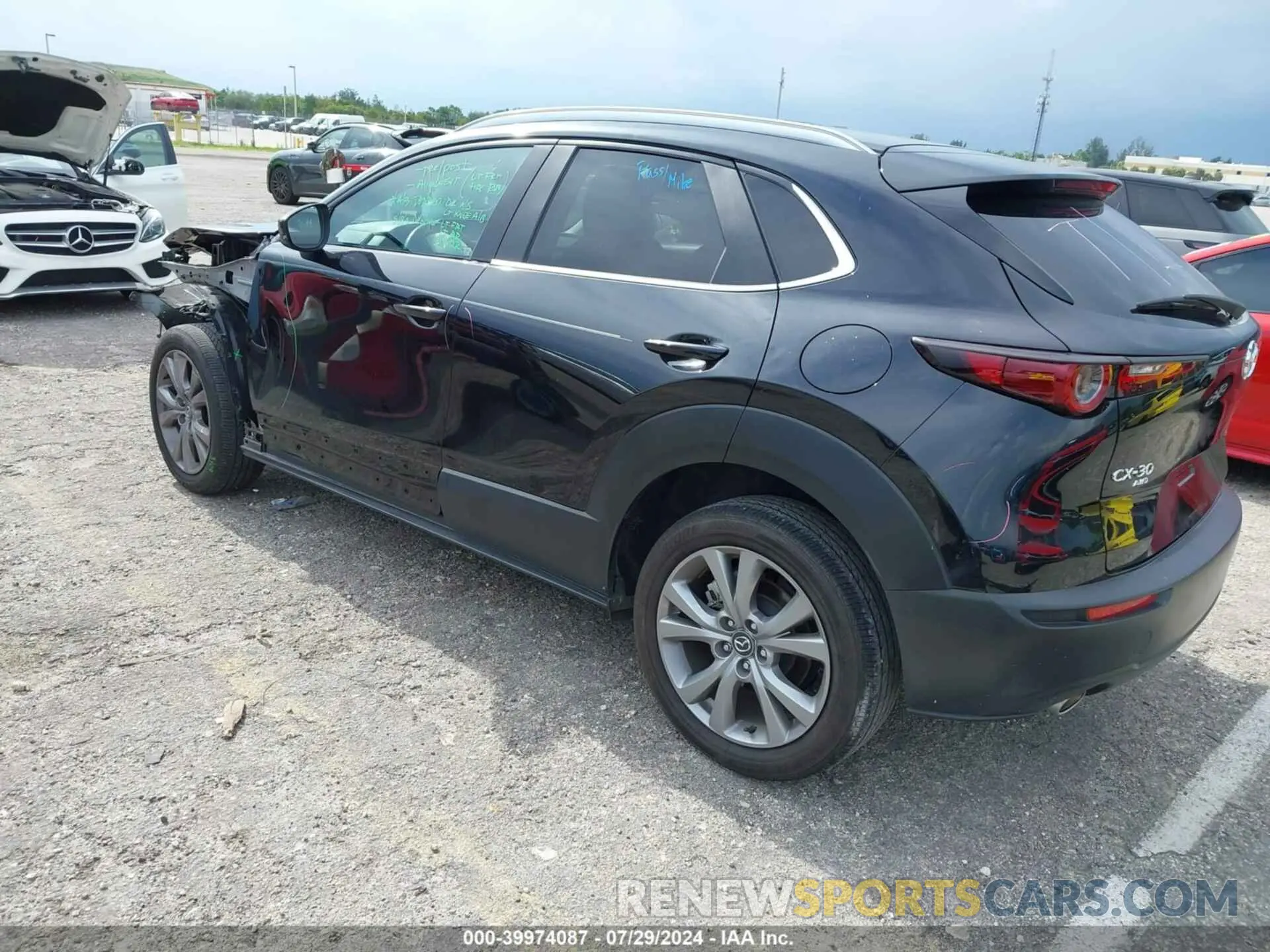 3 Photograph of a damaged car 3MVDMBBM2PM531336 MAZDA CX-30 2023