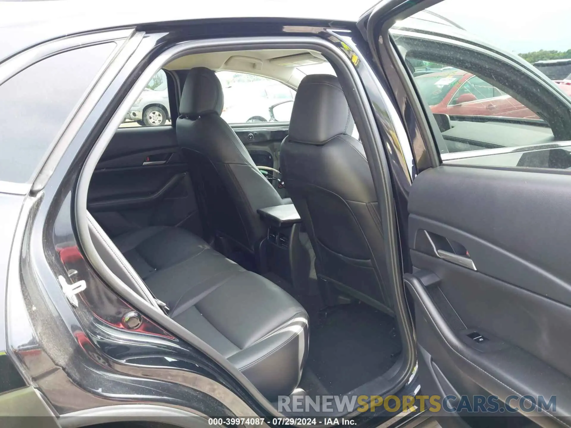 8 Photograph of a damaged car 3MVDMBBM2PM531336 MAZDA CX-30 2023