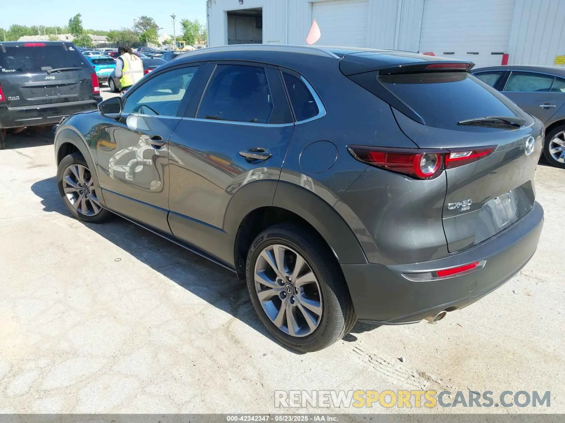 3 Photograph of a damaged car 3MVDMBBM2PM537699 MAZDA CX-30 2023