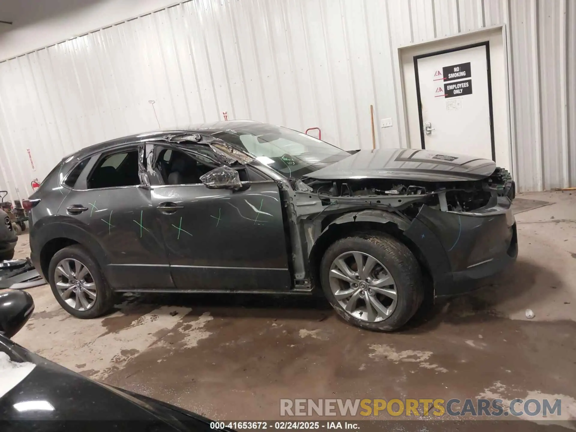 14 Photograph of a damaged car 3MVDMBBM2PM581752 MAZDA CX-30 2023