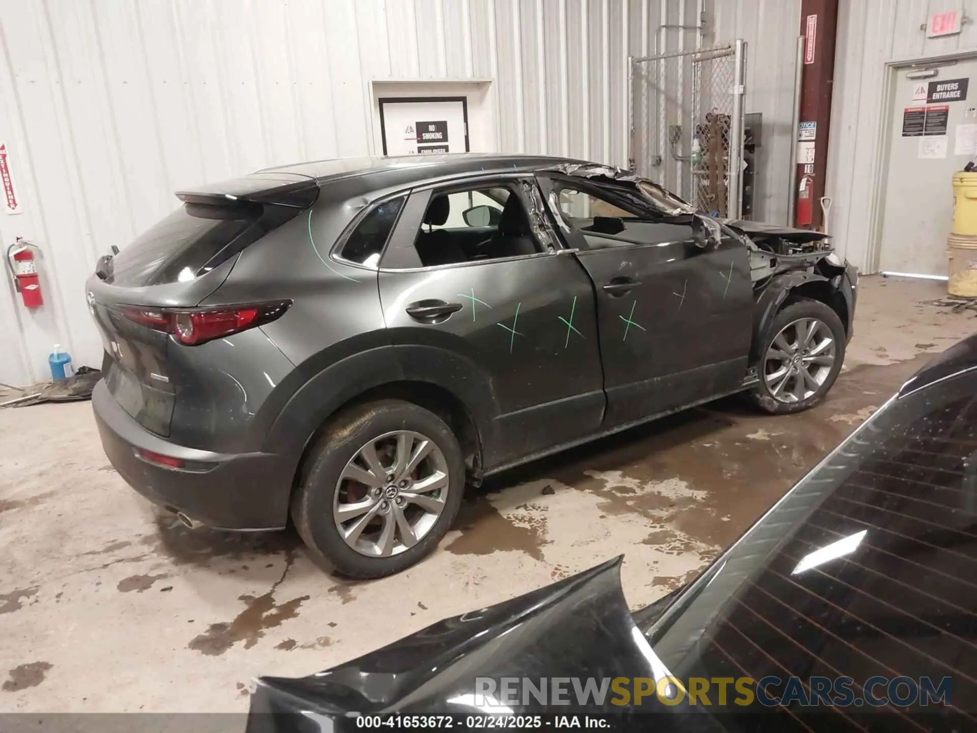 4 Photograph of a damaged car 3MVDMBBM2PM581752 MAZDA CX-30 2023