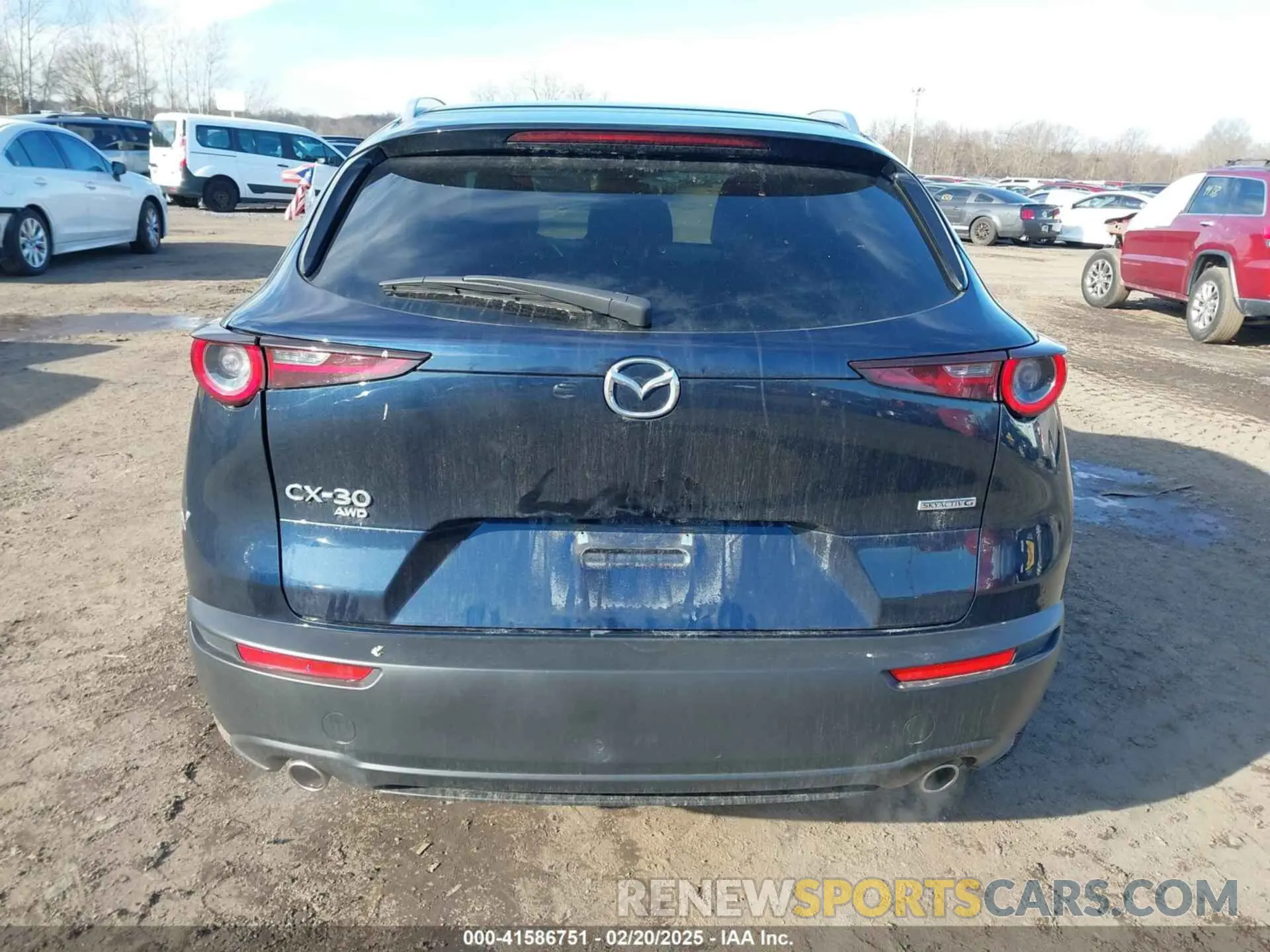 16 Photograph of a damaged car 3MVDMBBM2PM586062 MAZDA CX-30 2023