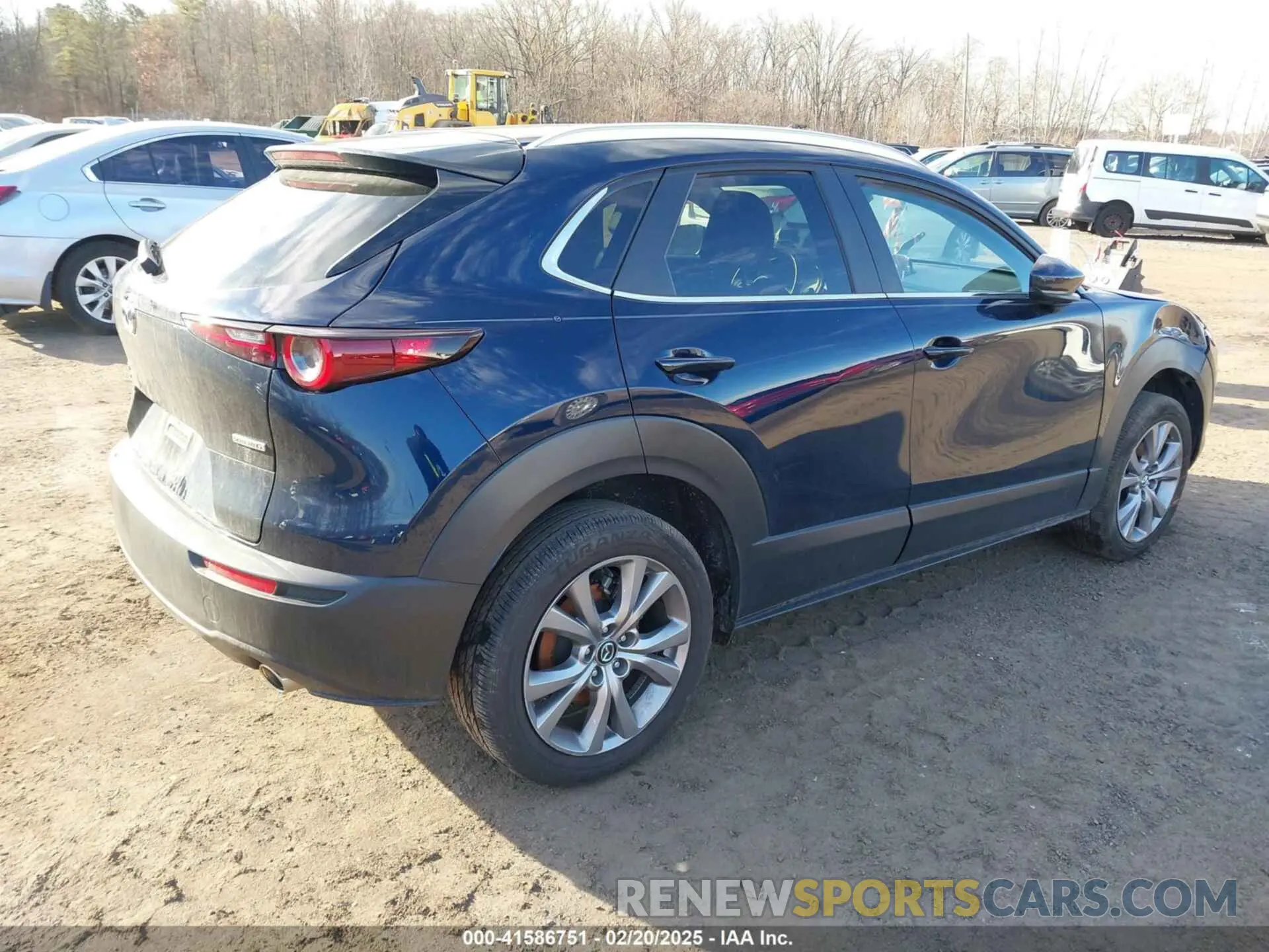 4 Photograph of a damaged car 3MVDMBBM2PM586062 MAZDA CX-30 2023
