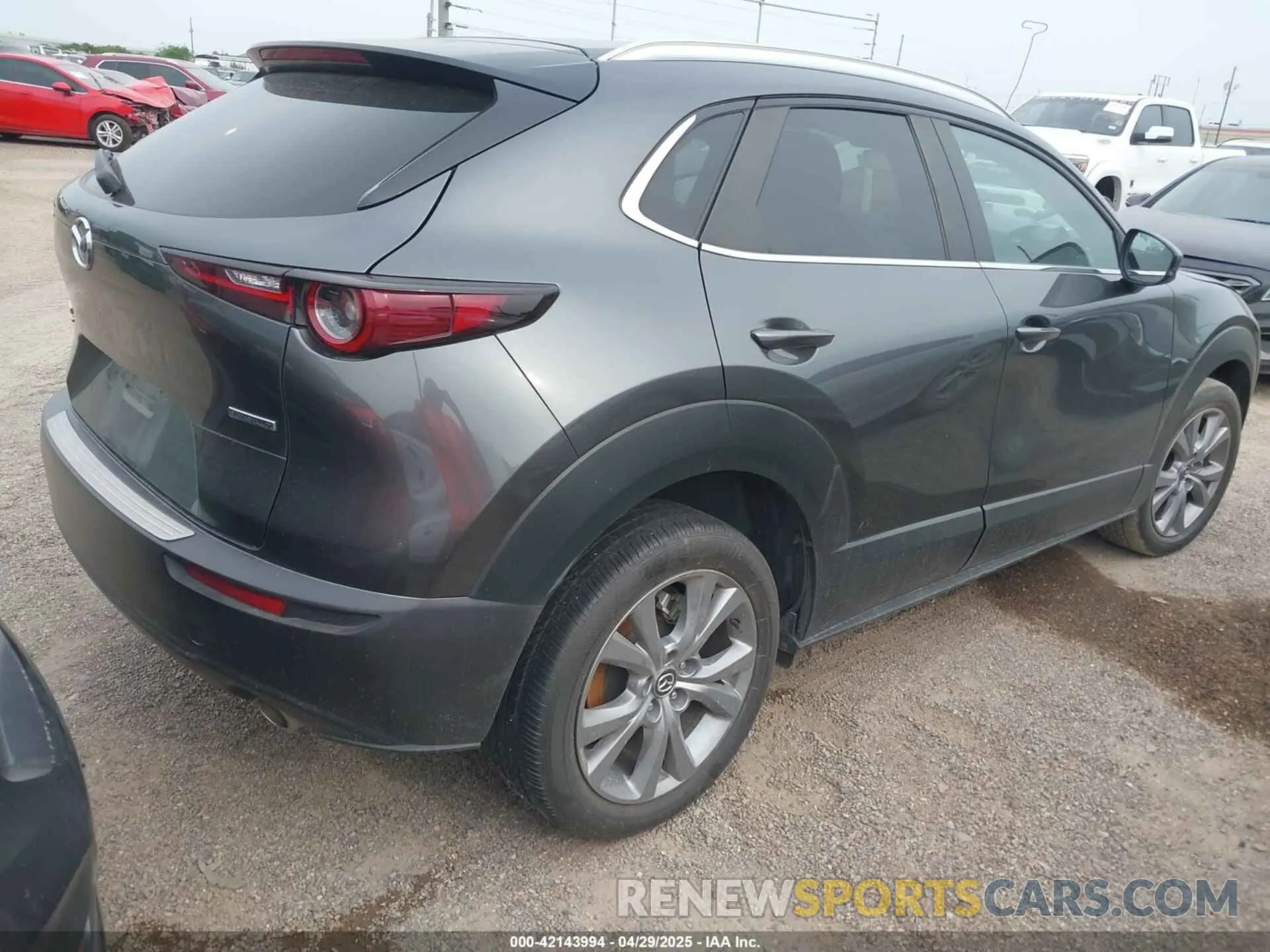 4 Photograph of a damaged car 3MVDMBBM6PM513793 MAZDA CX-30 2023