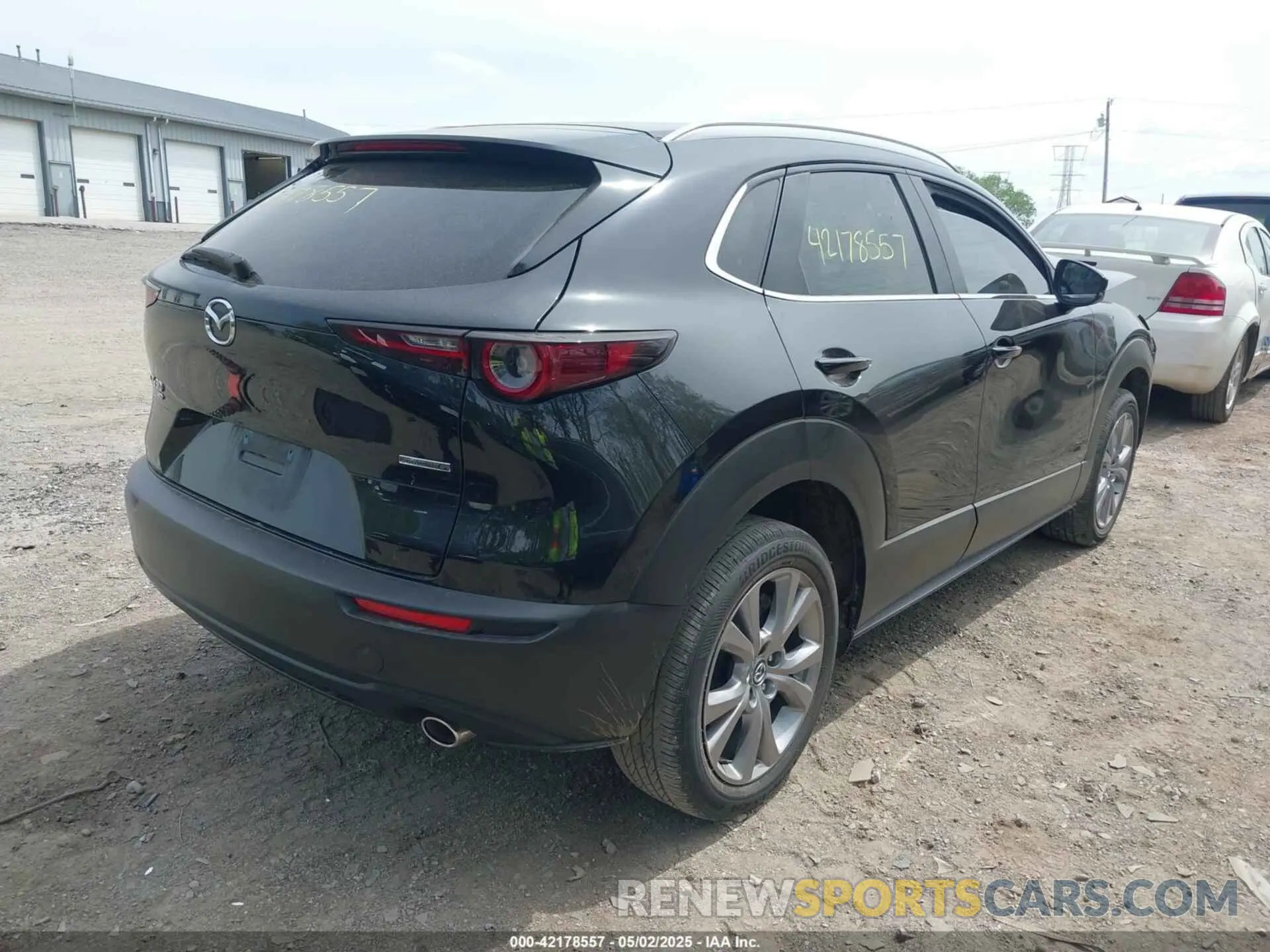 4 Photograph of a damaged car 3MVDMBBM6PM554733 MAZDA CX-30 2023
