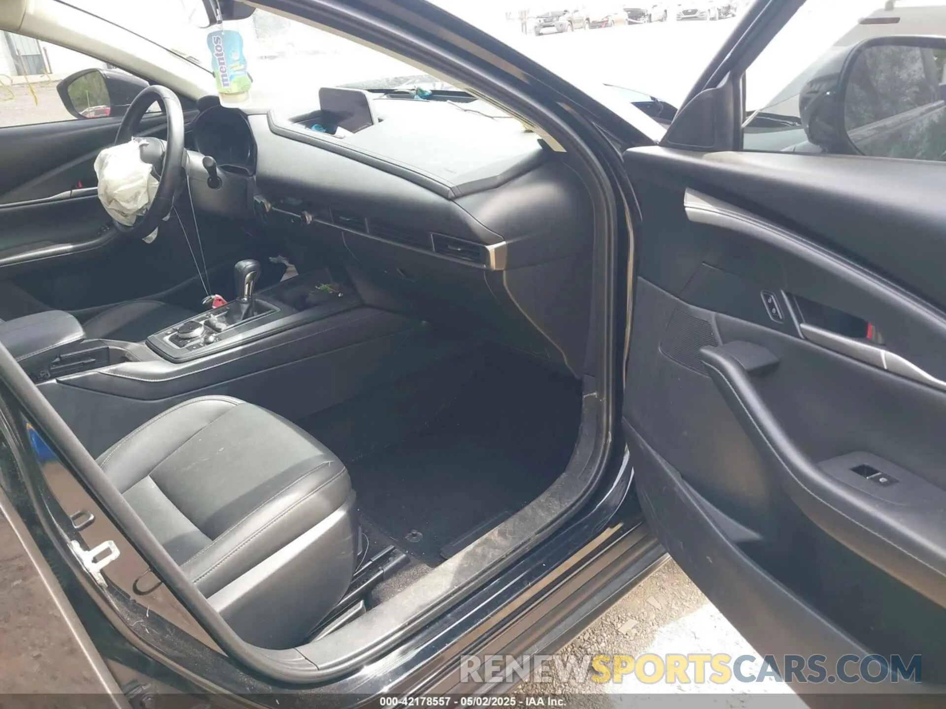 5 Photograph of a damaged car 3MVDMBBM6PM554733 MAZDA CX-30 2023