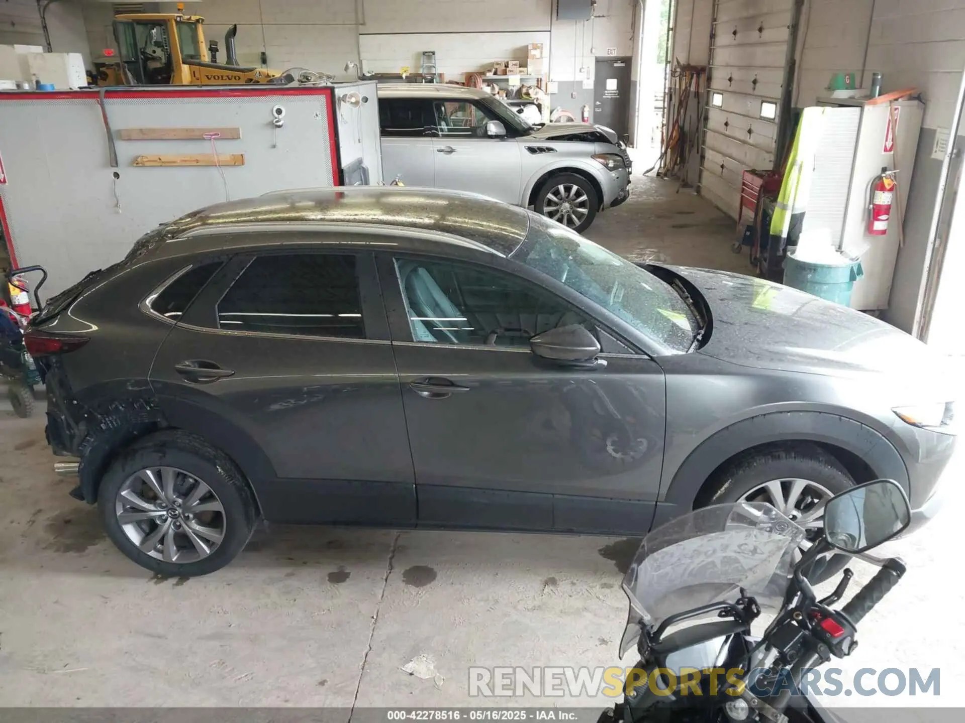 14 Photograph of a damaged car 3MVDMBBM6PM575551 MAZDA CX-30 2023